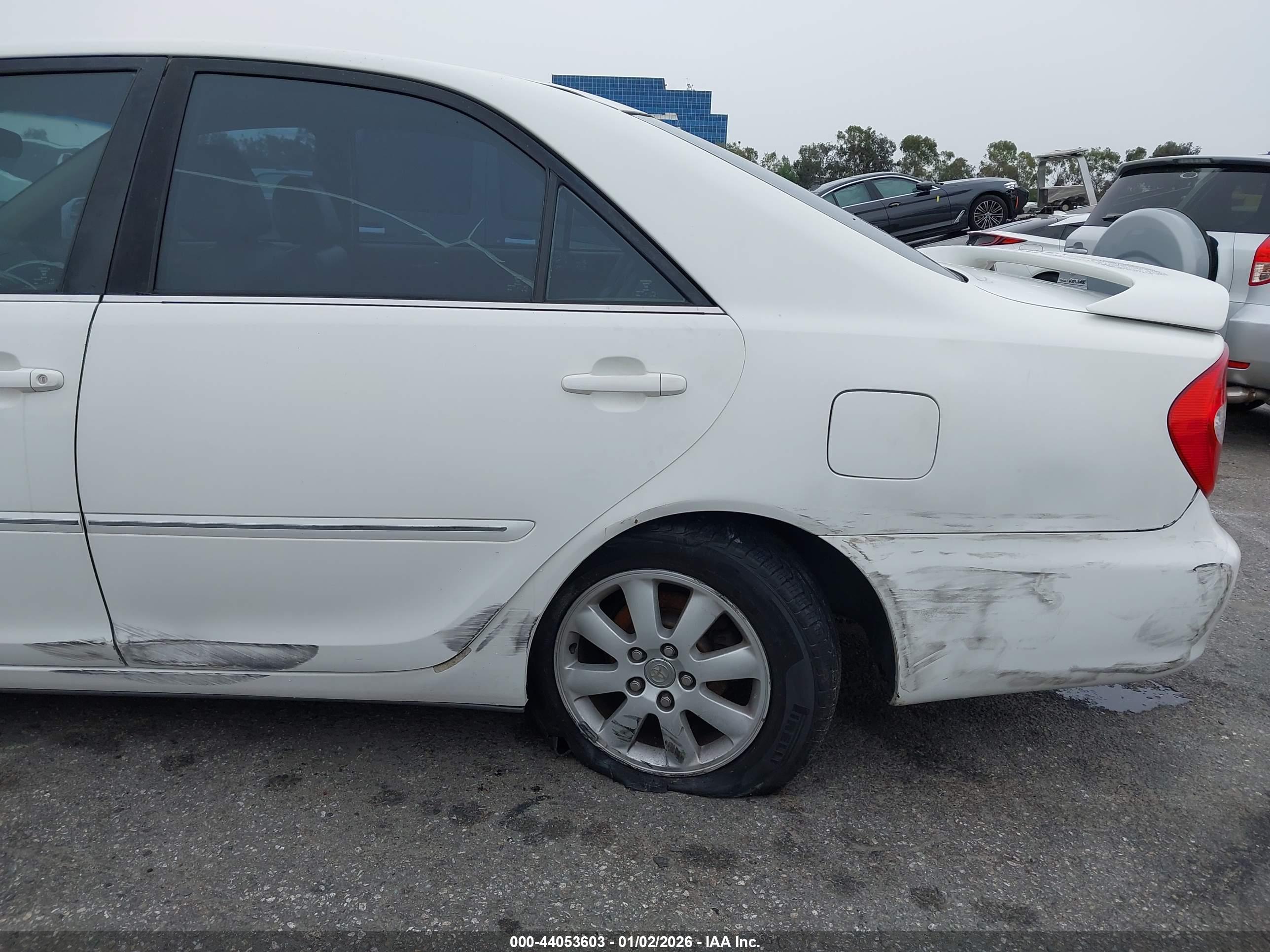 TOYOTA CAMRY image 6