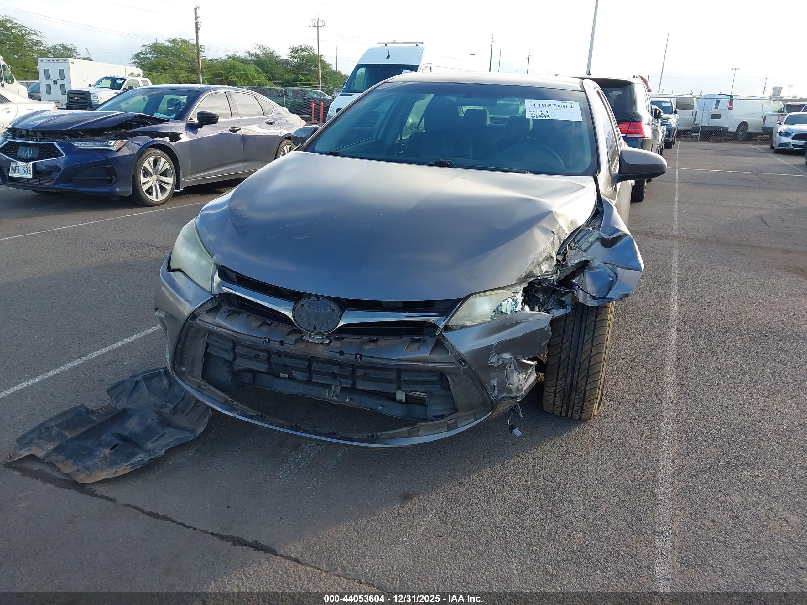 TOYOTA CAMRY image 6