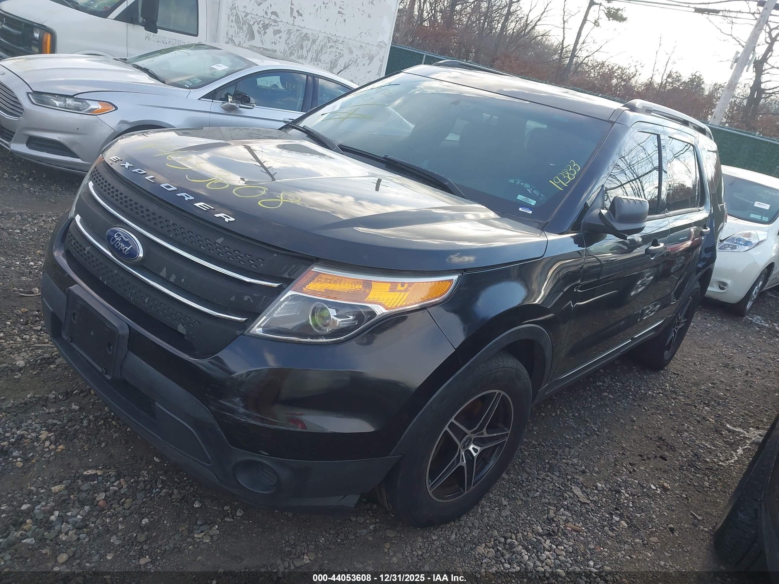 FORD EXPLORER image 2