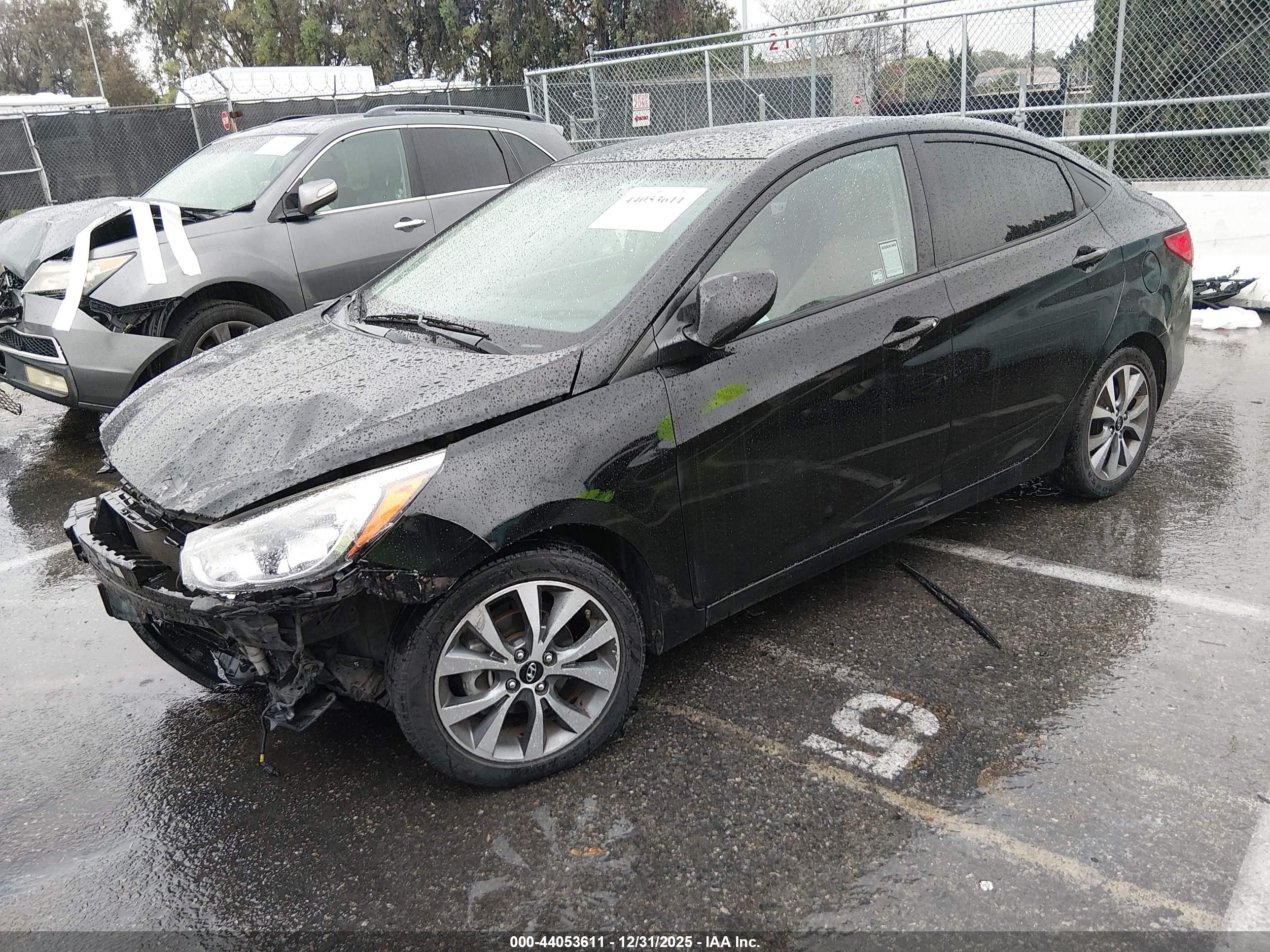 HYUNDAI ACCENT image 2