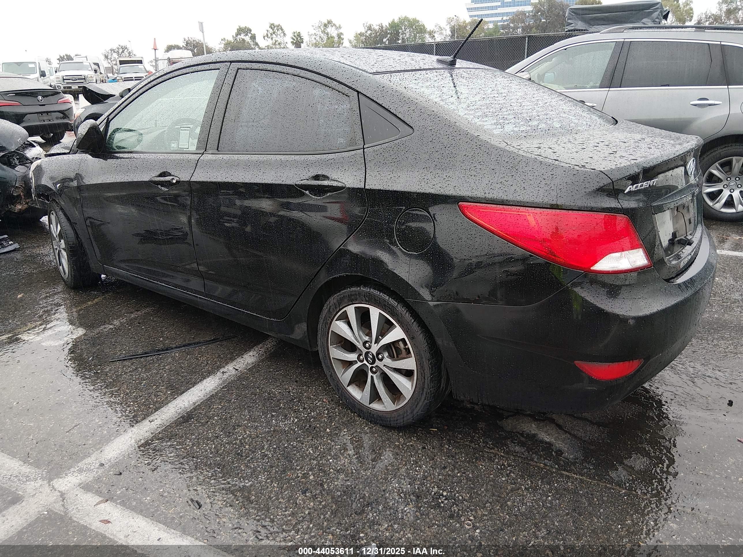 HYUNDAI ACCENT image 3