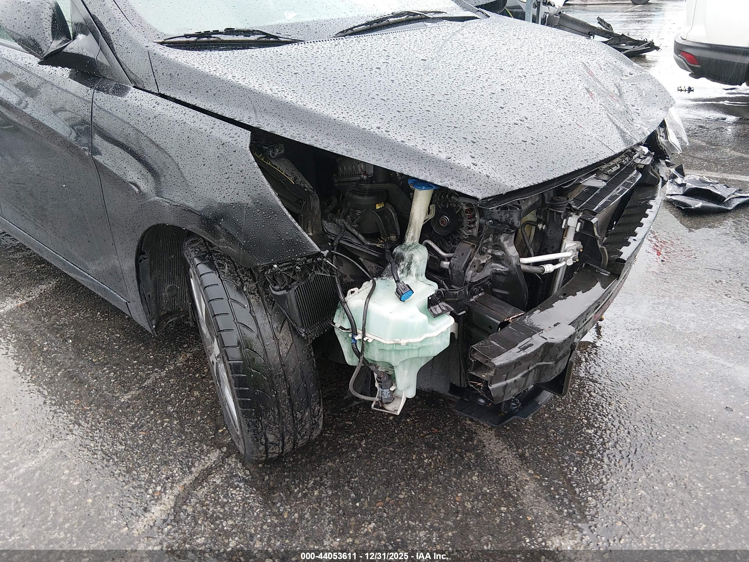 HYUNDAI ACCENT image 6