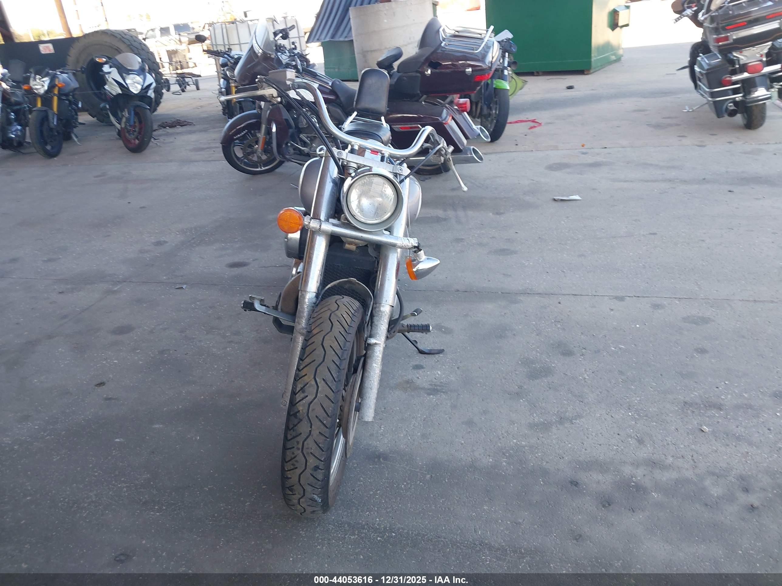 HONDA VT750 image 5