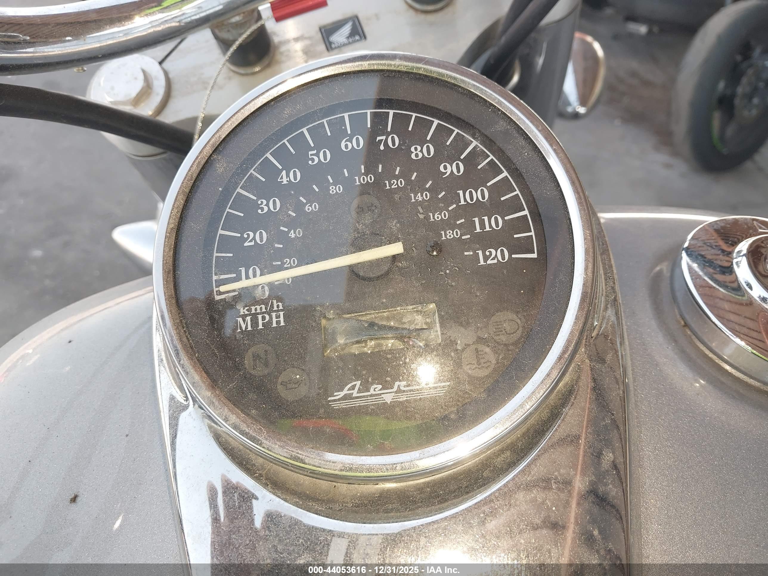 HONDA VT750 image 7
