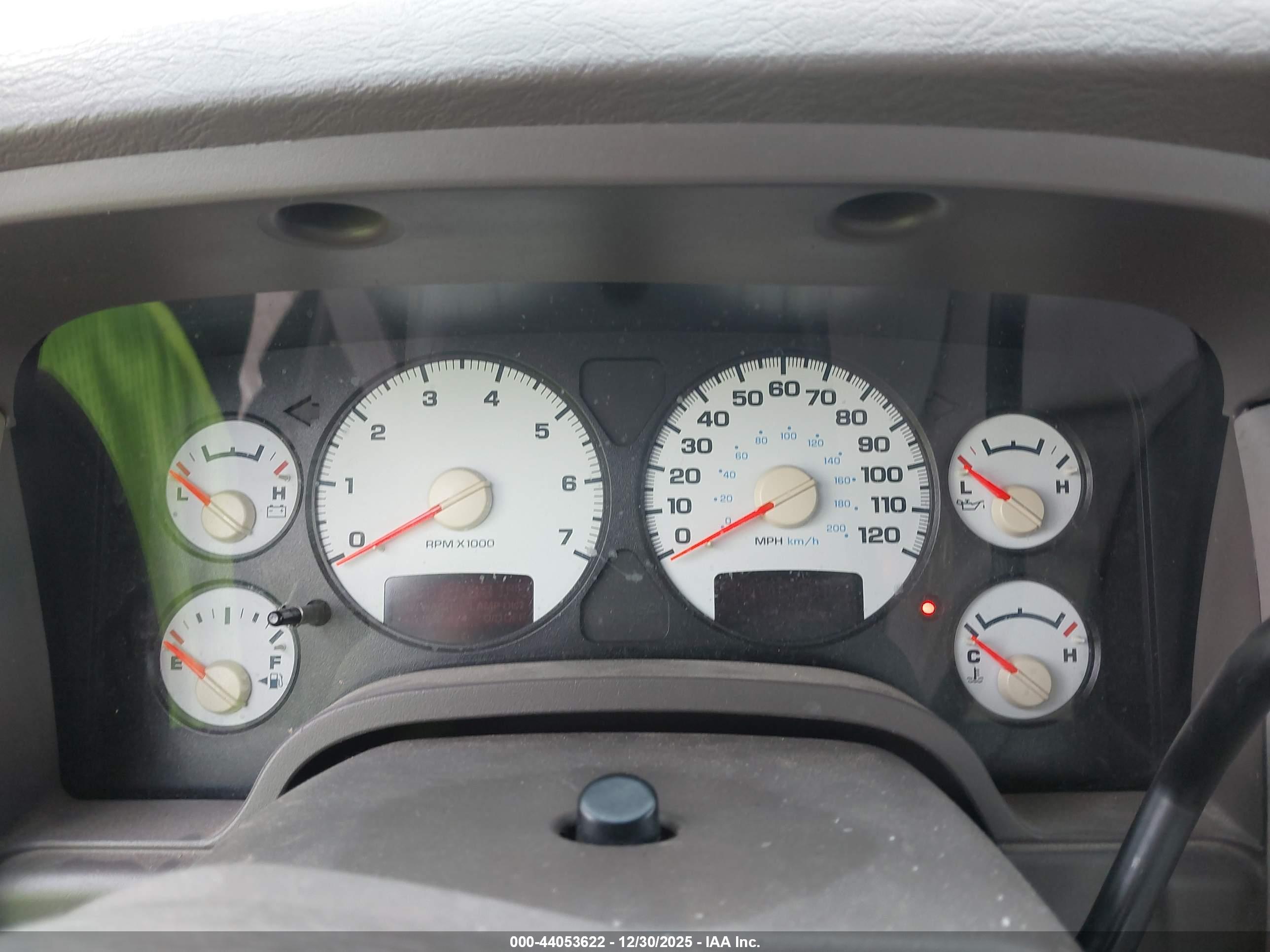 DODGE RAM image 7