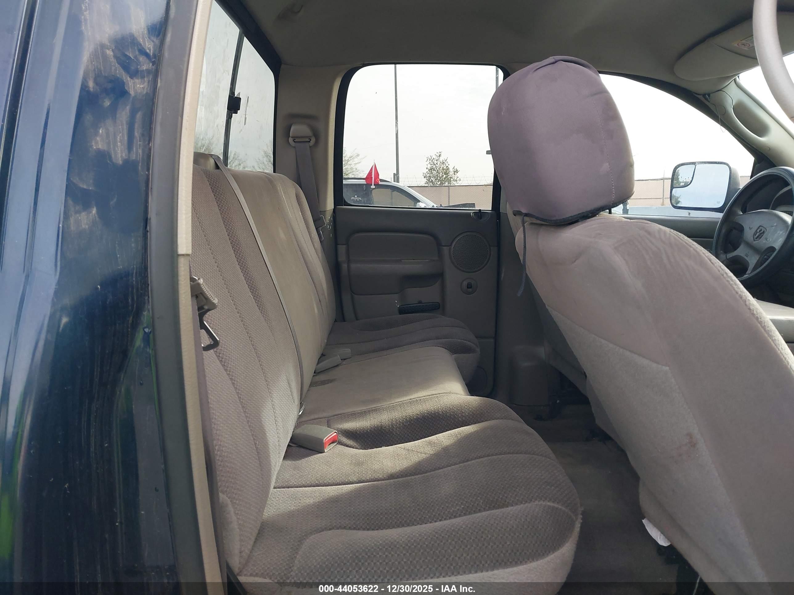 DODGE RAM image 8