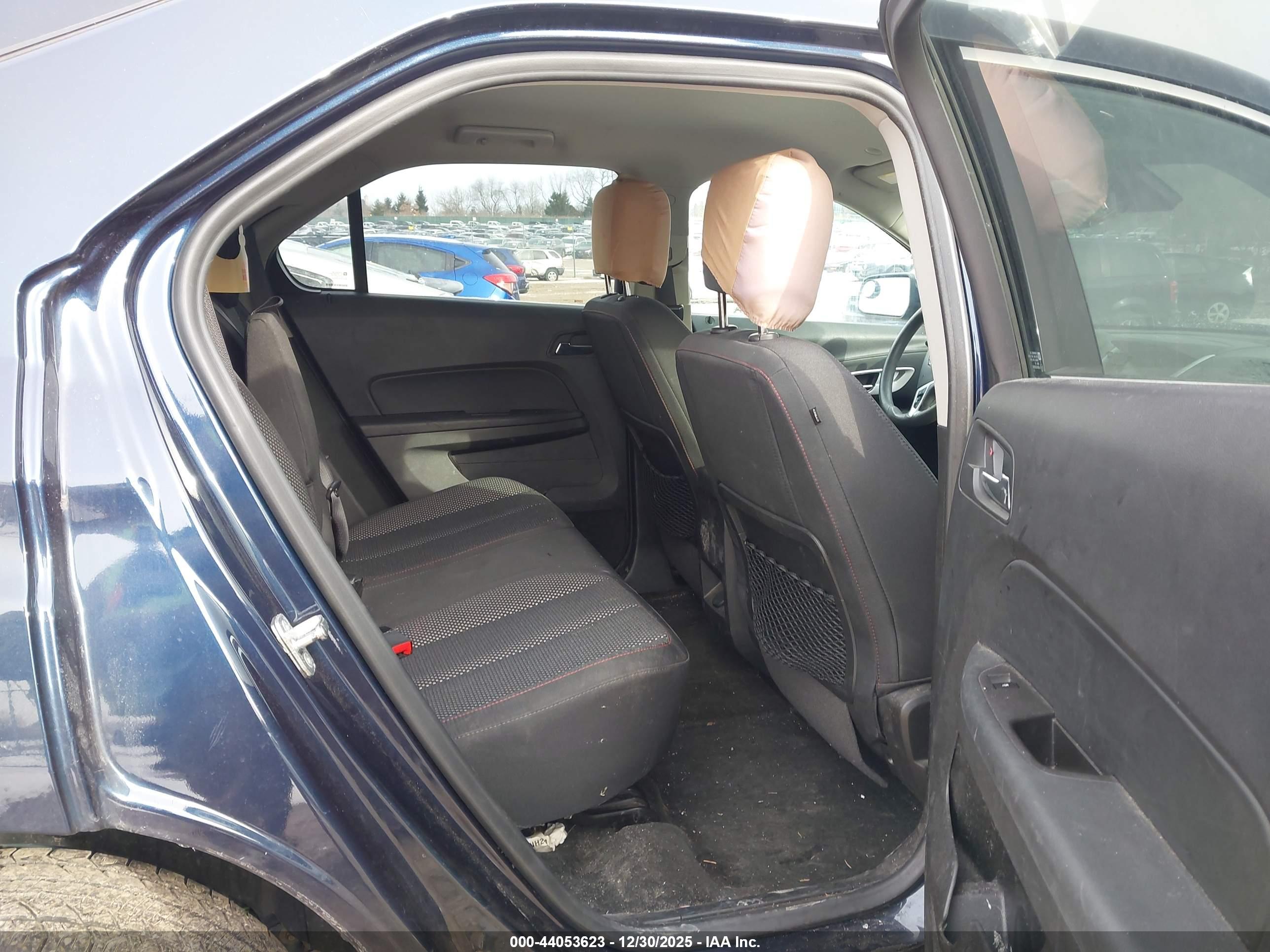 CHEVROLET EQUINOX image 8