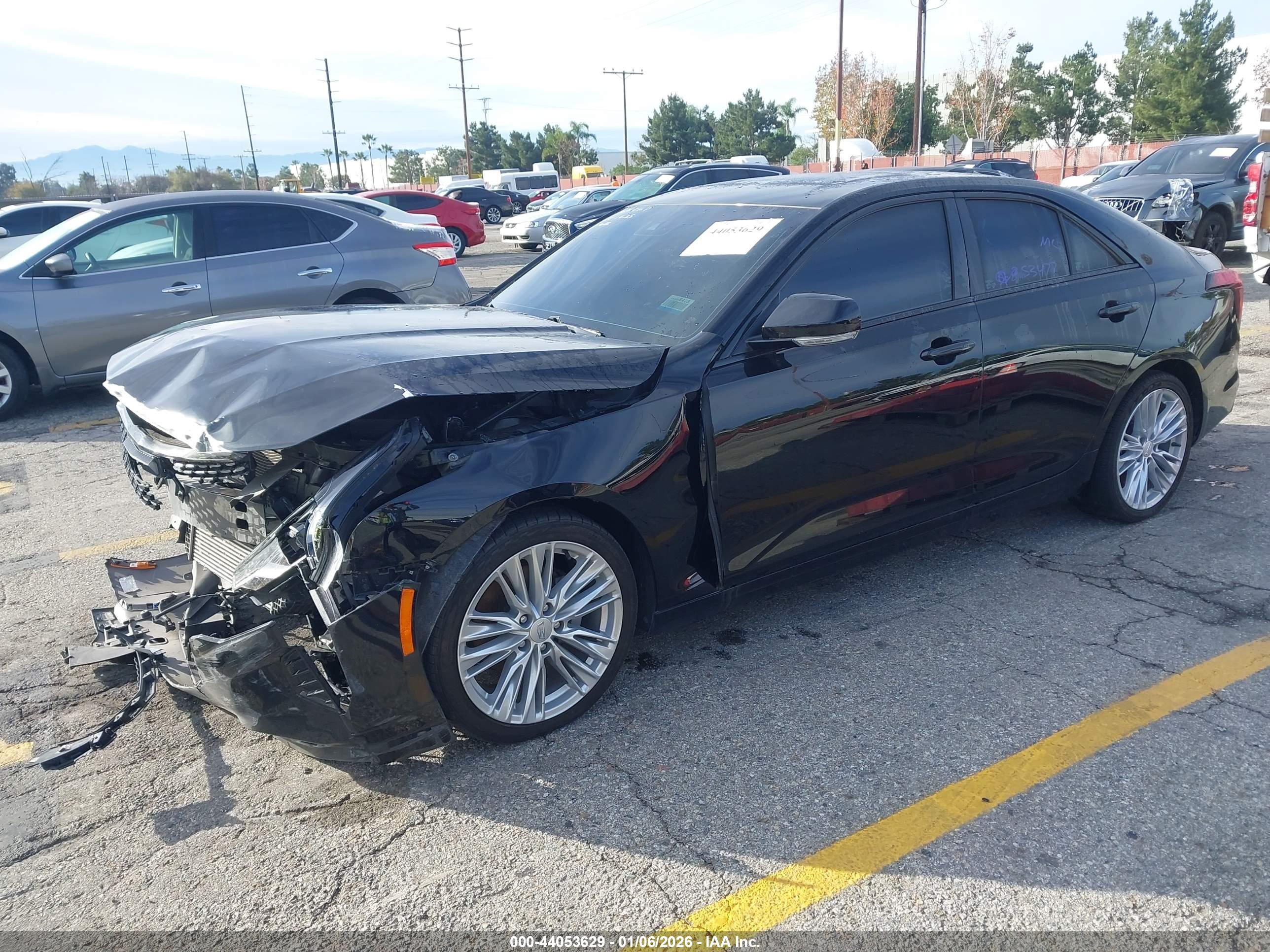CADILLAC CT4 image 2
