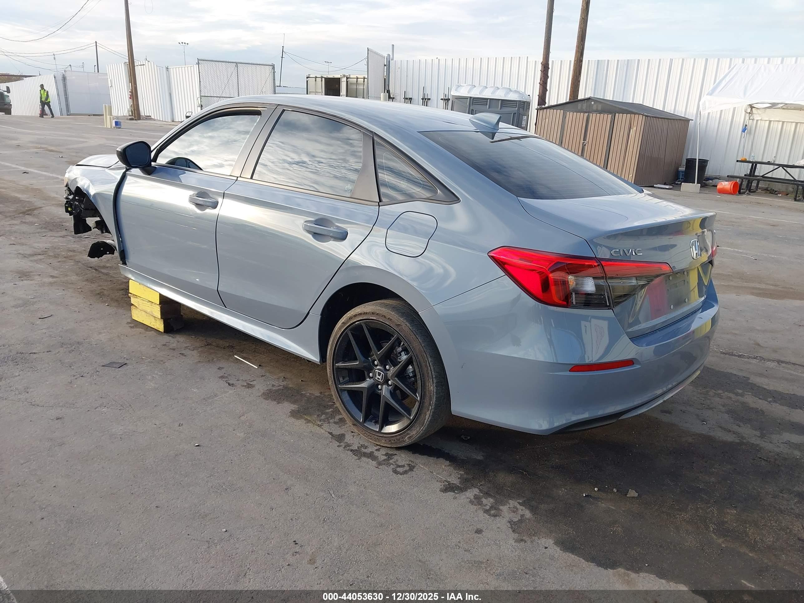 HONDA CIVIC image 3
