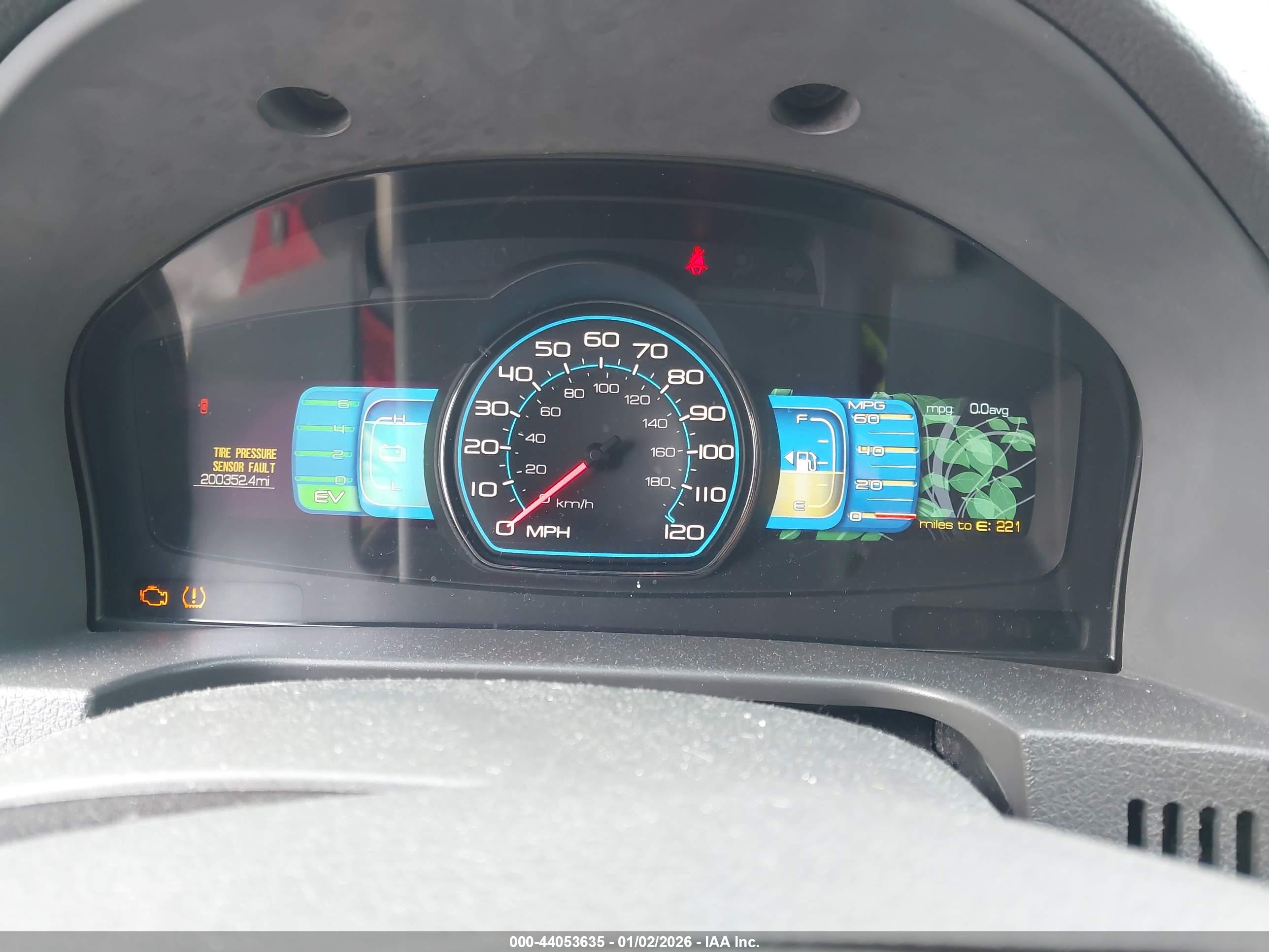 FORD FUSION image 7