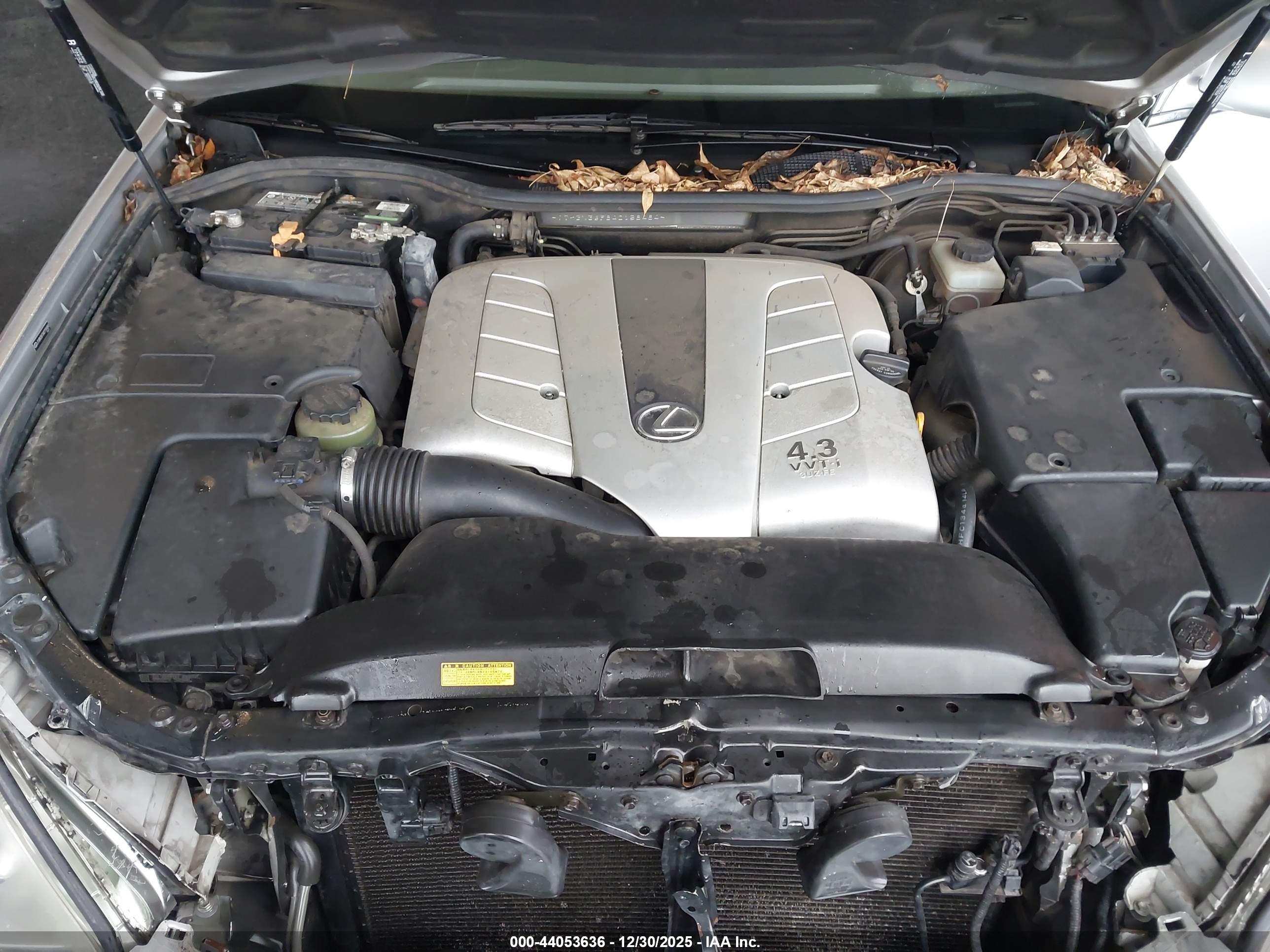 LEXUS LS image 10