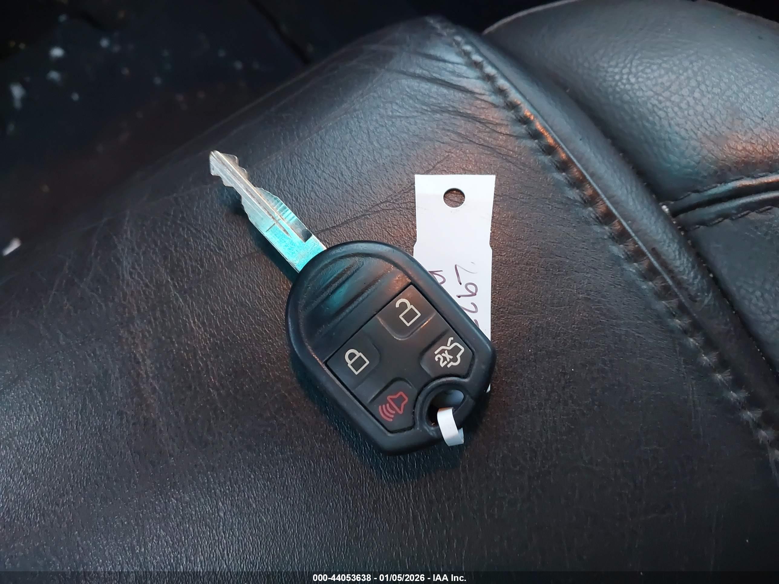 FORD EXPLORER image 11