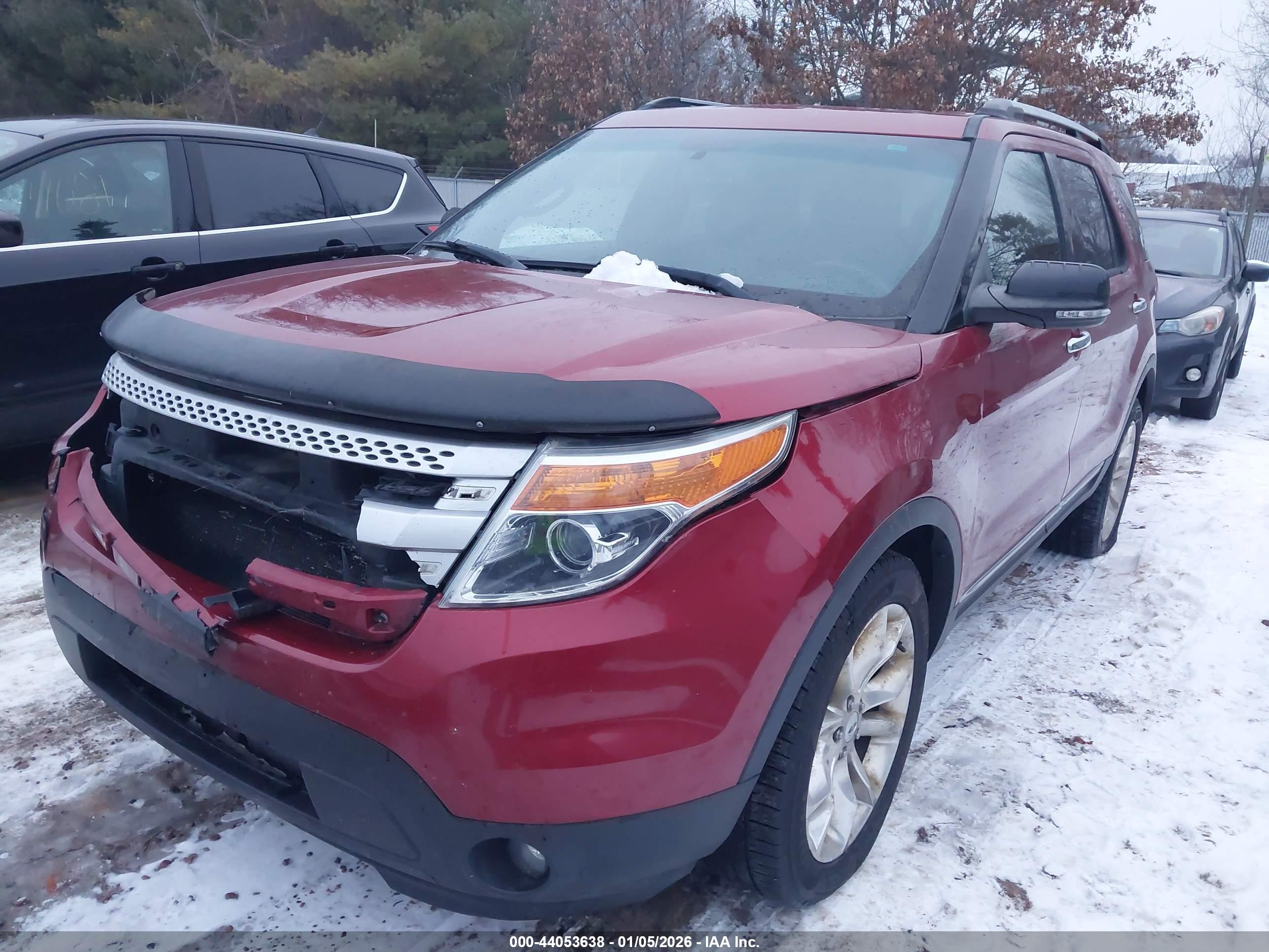FORD EXPLORER image 2