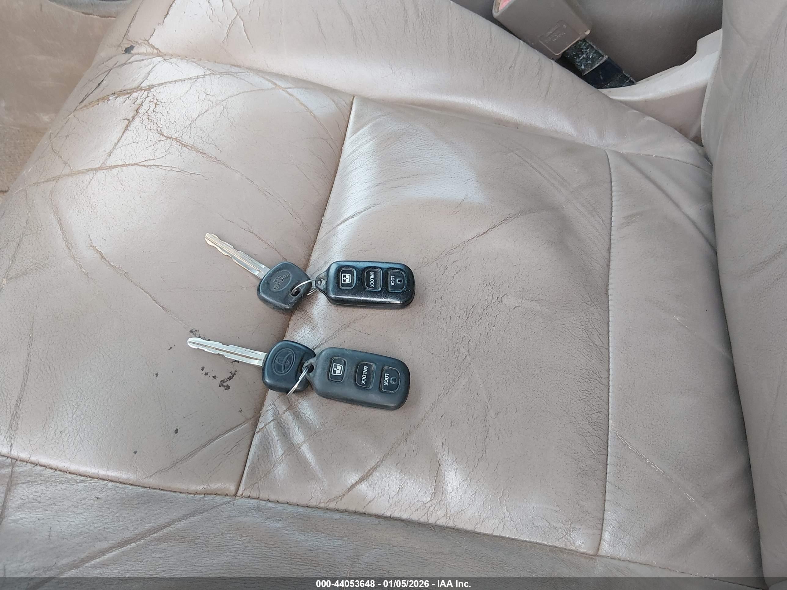 TOYOTA SEQUOIA image 11