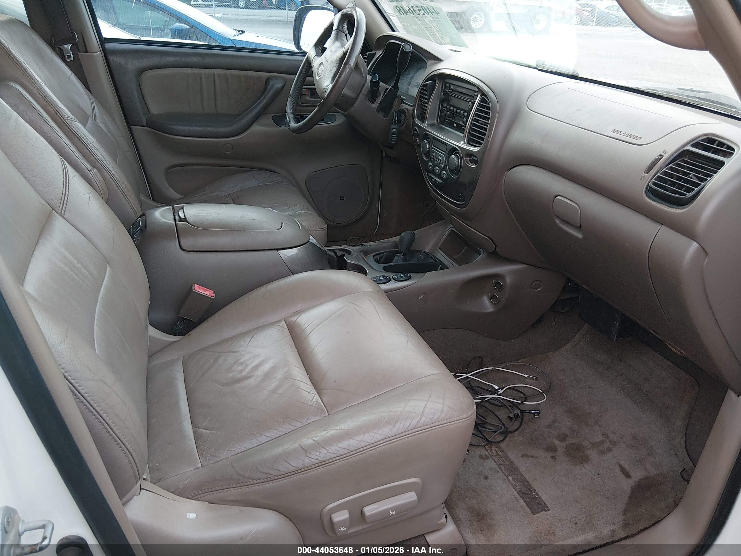 TOYOTA SEQUOIA image 5