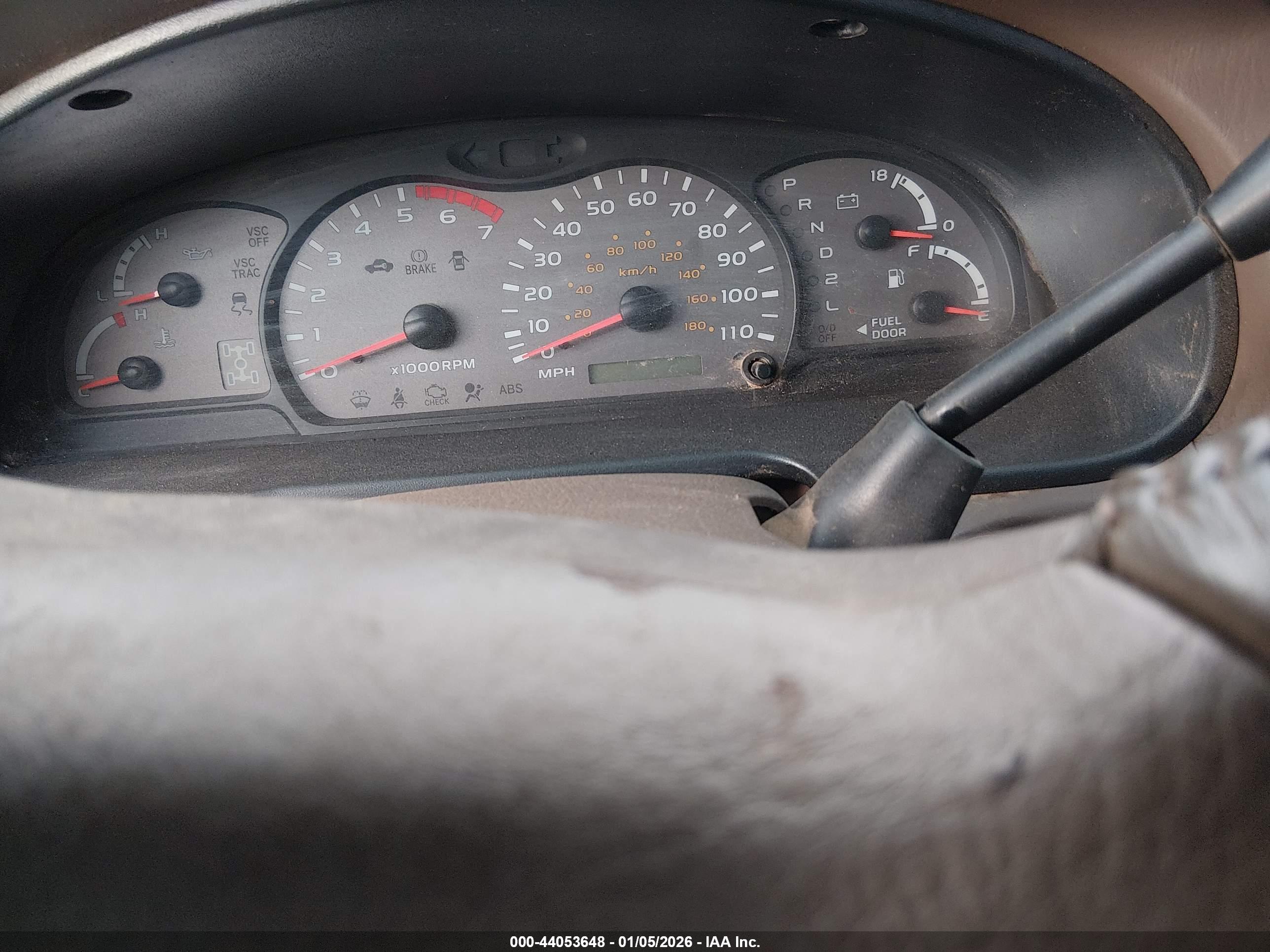 TOYOTA SEQUOIA image 7