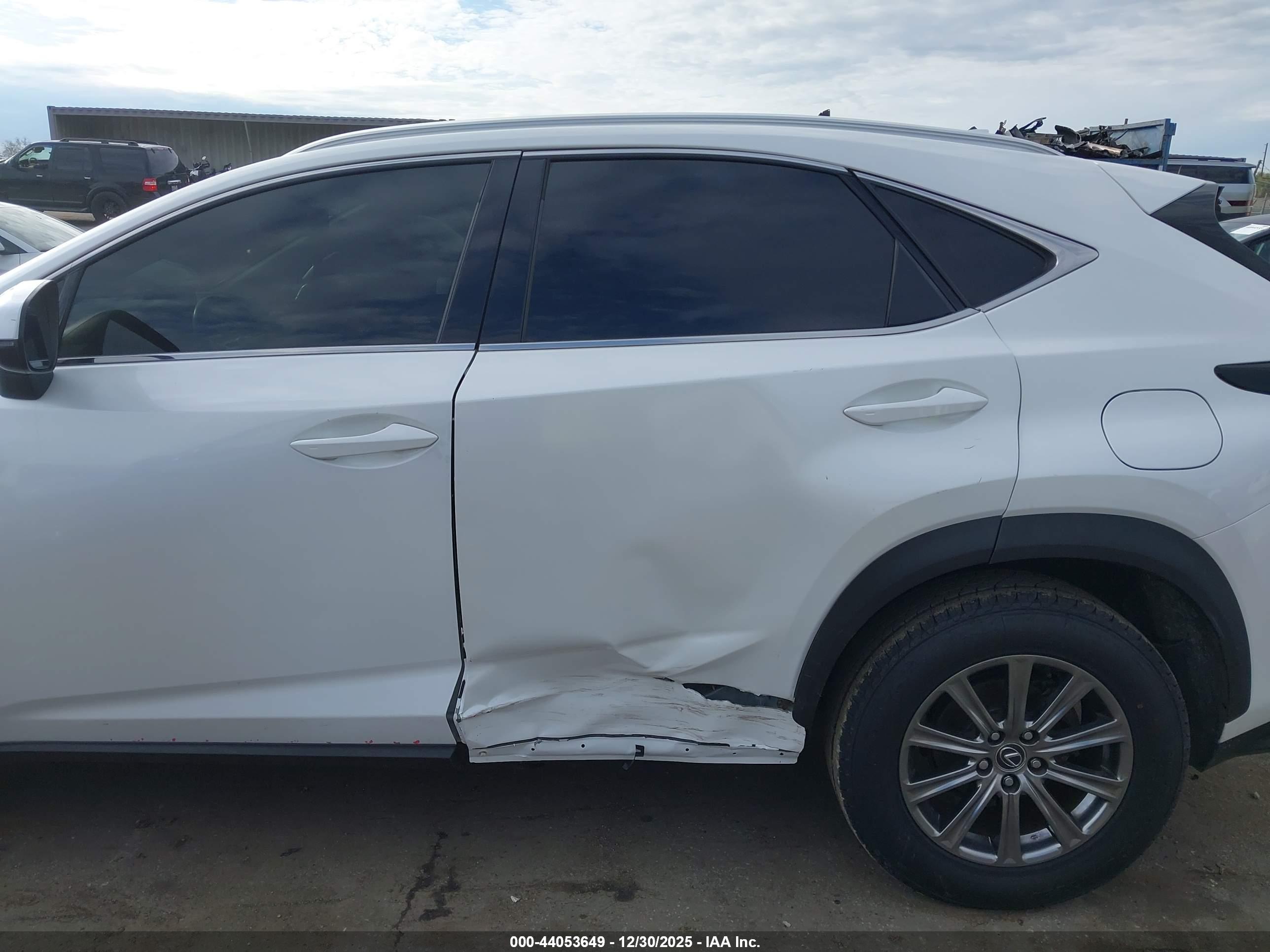 LEXUS NX image 6