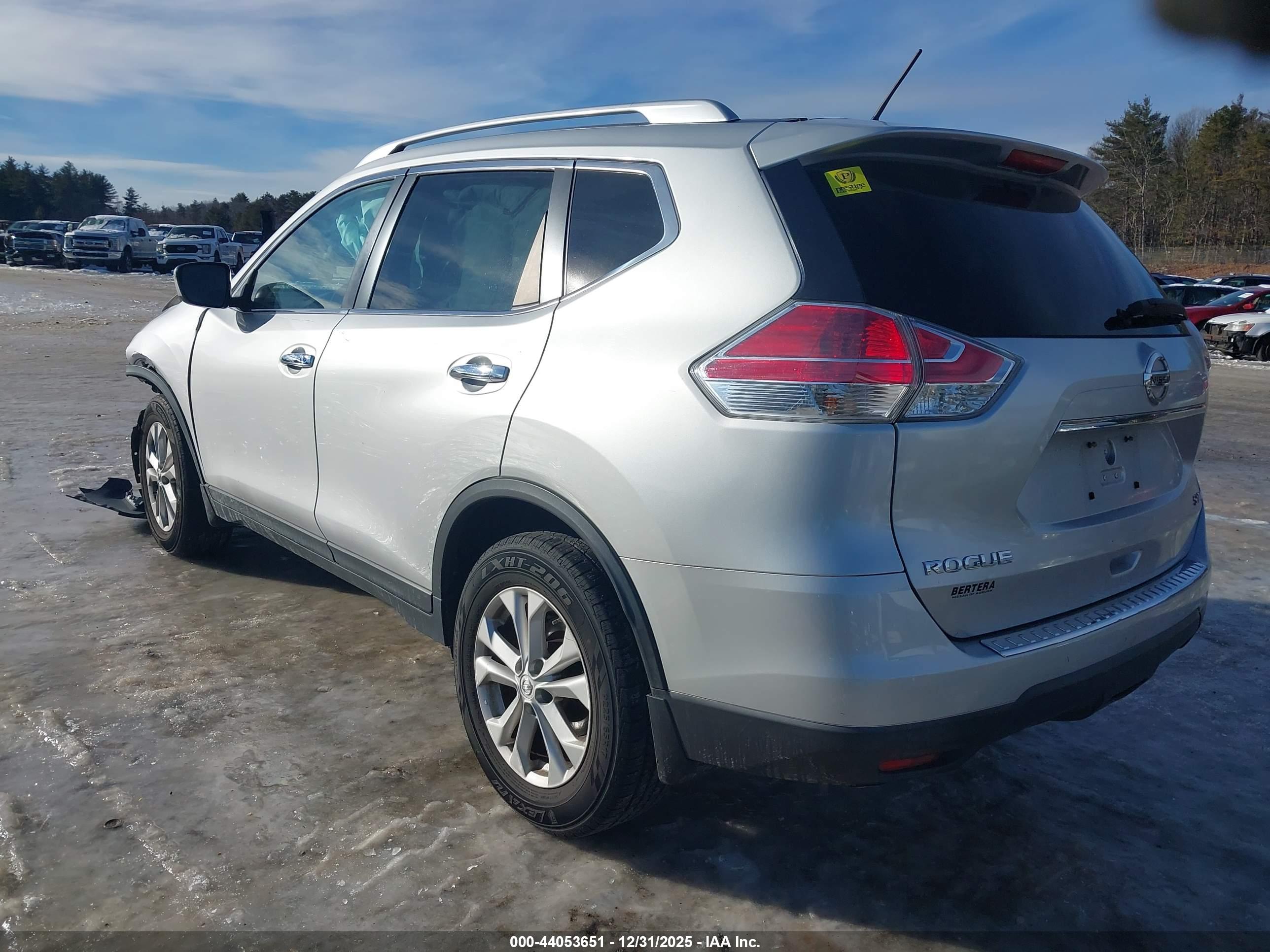 NISSAN ROGUE image 3