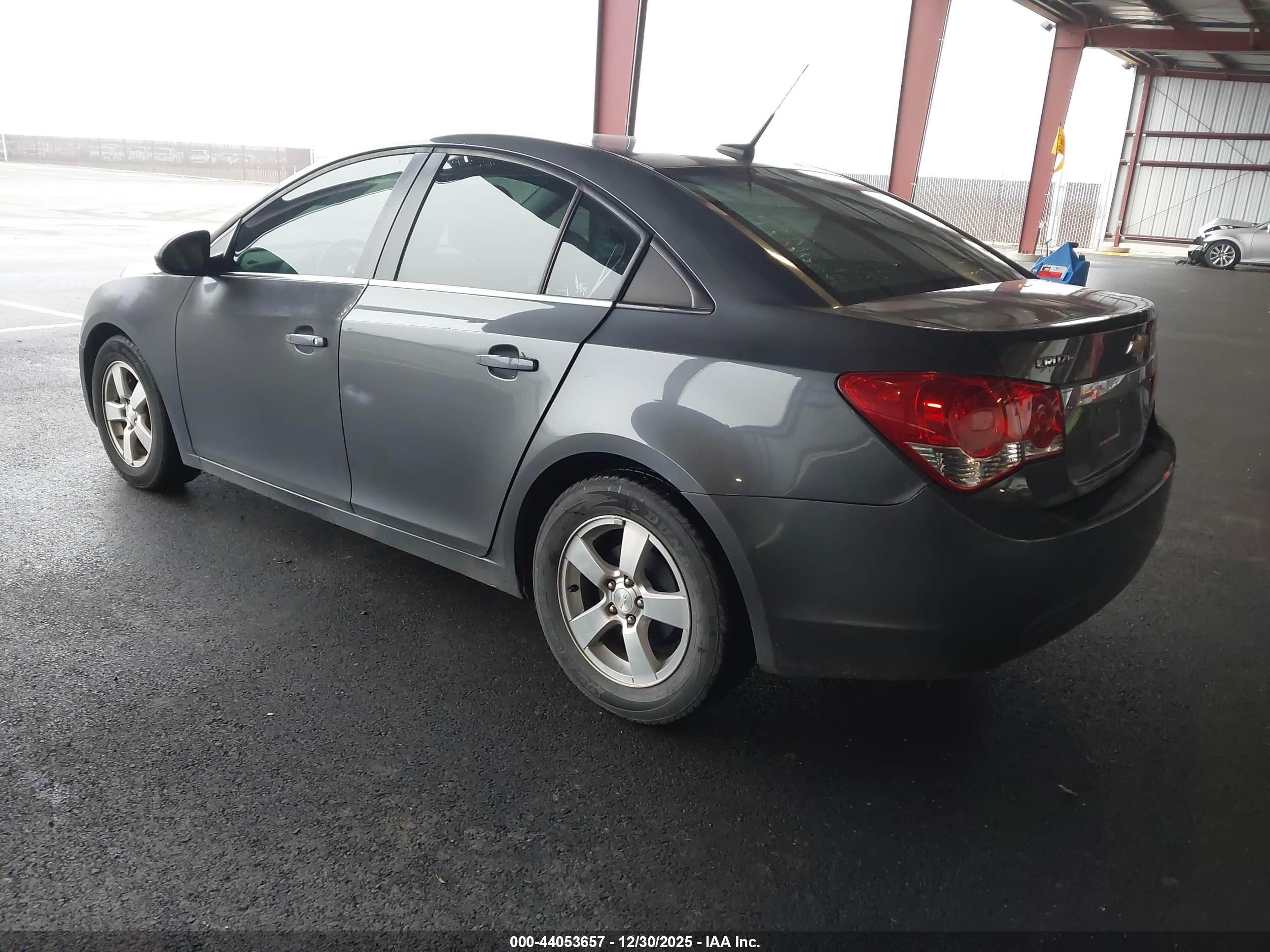CHEVROLET CRUZE image 3