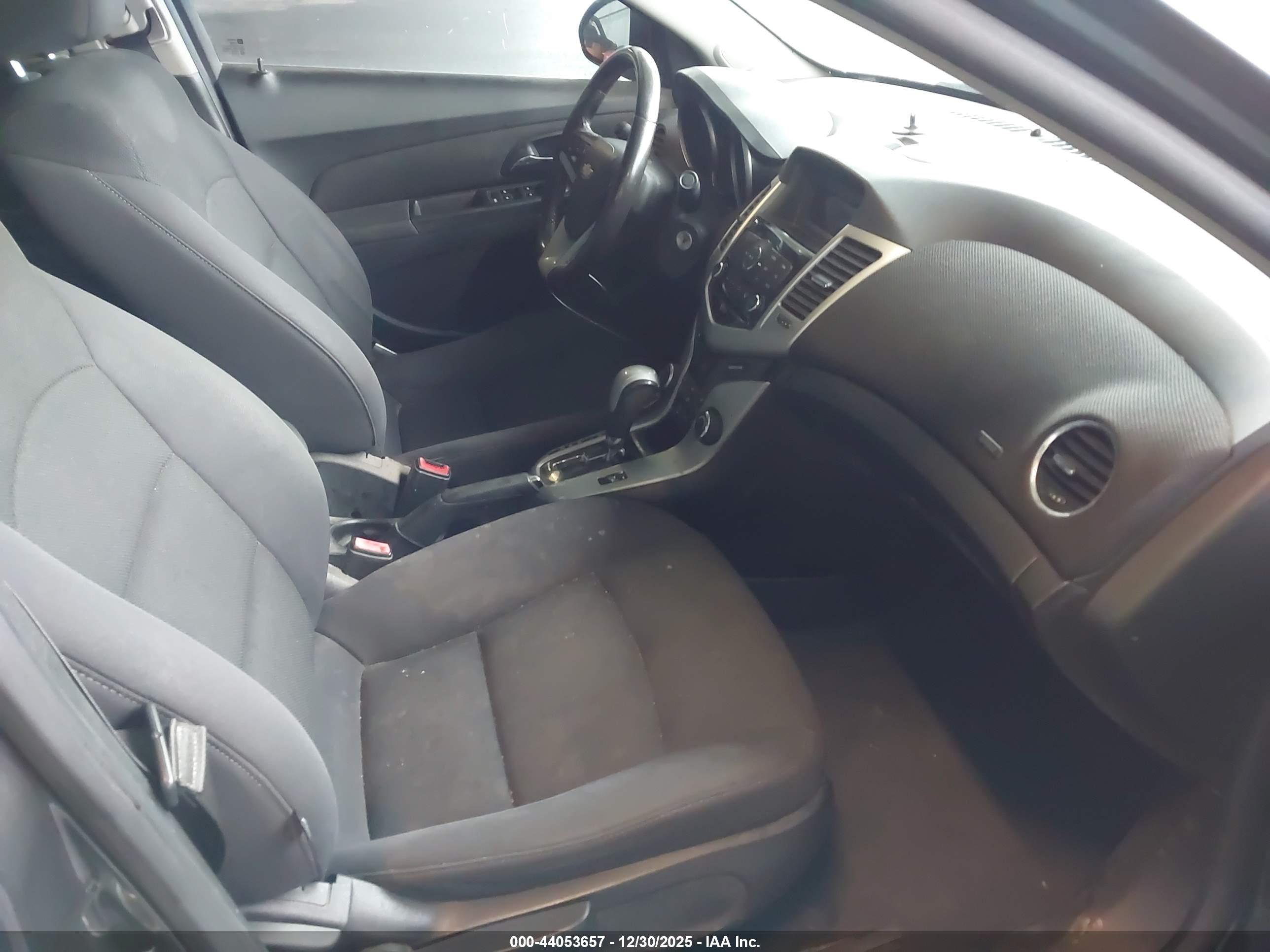 CHEVROLET CRUZE image 5
