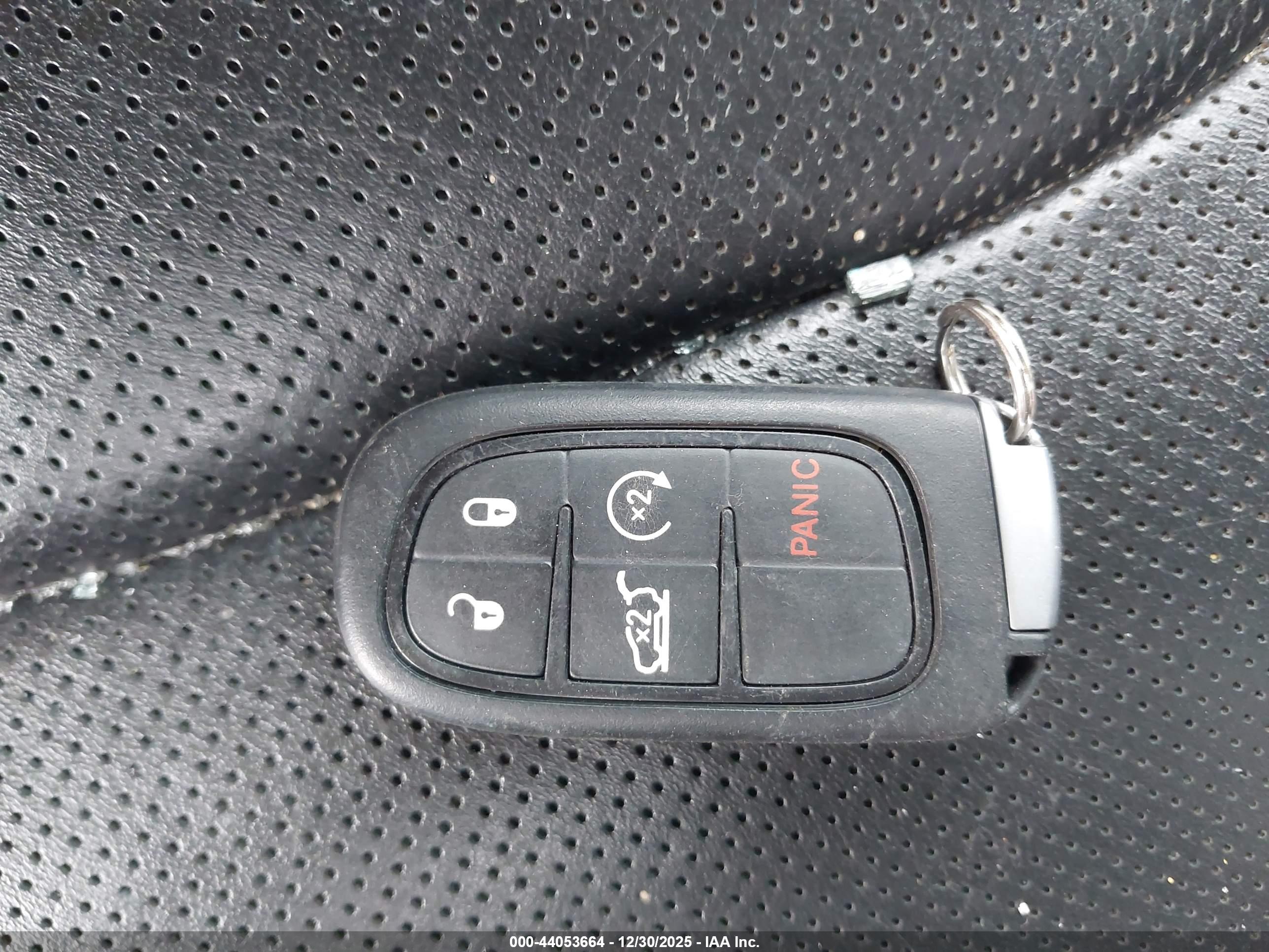 JEEP CHEROKEE image 11