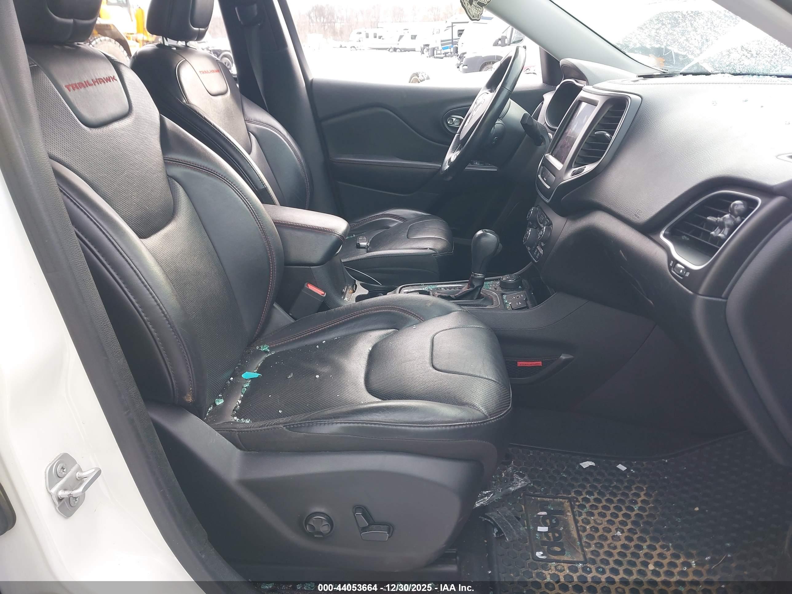 JEEP CHEROKEE image 5