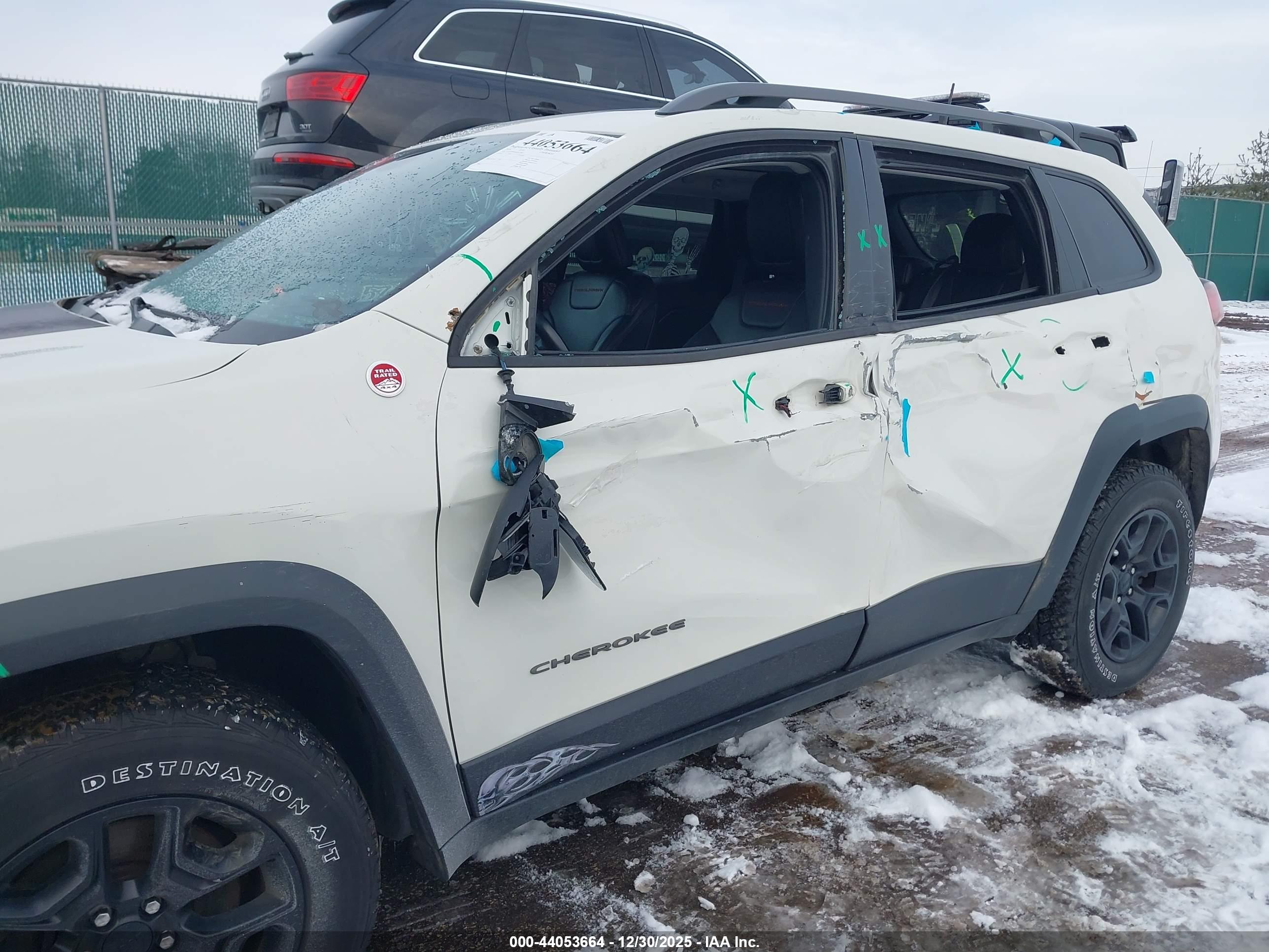 JEEP CHEROKEE image 6