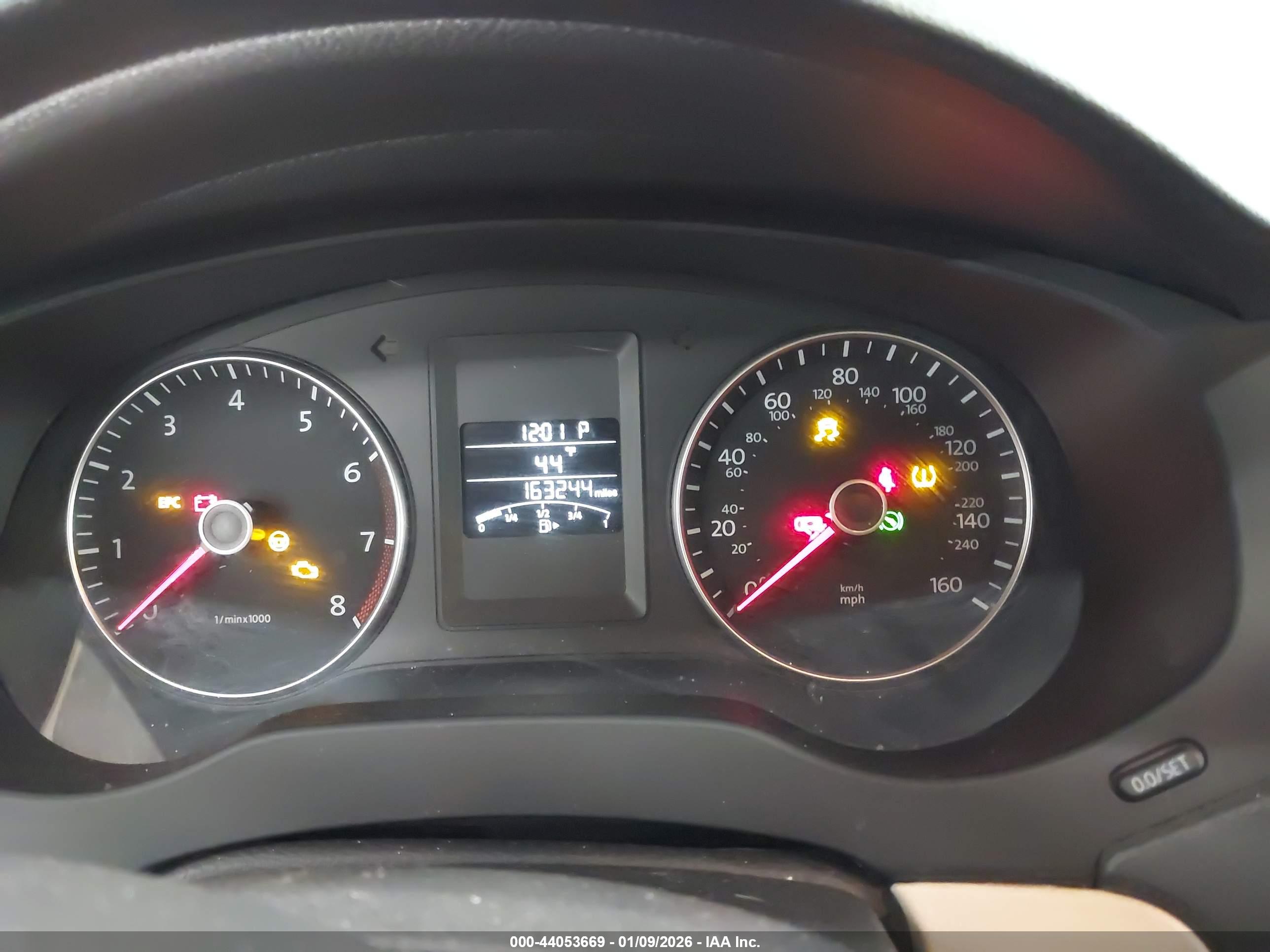 VOLKSWAGEN JETTA image 7