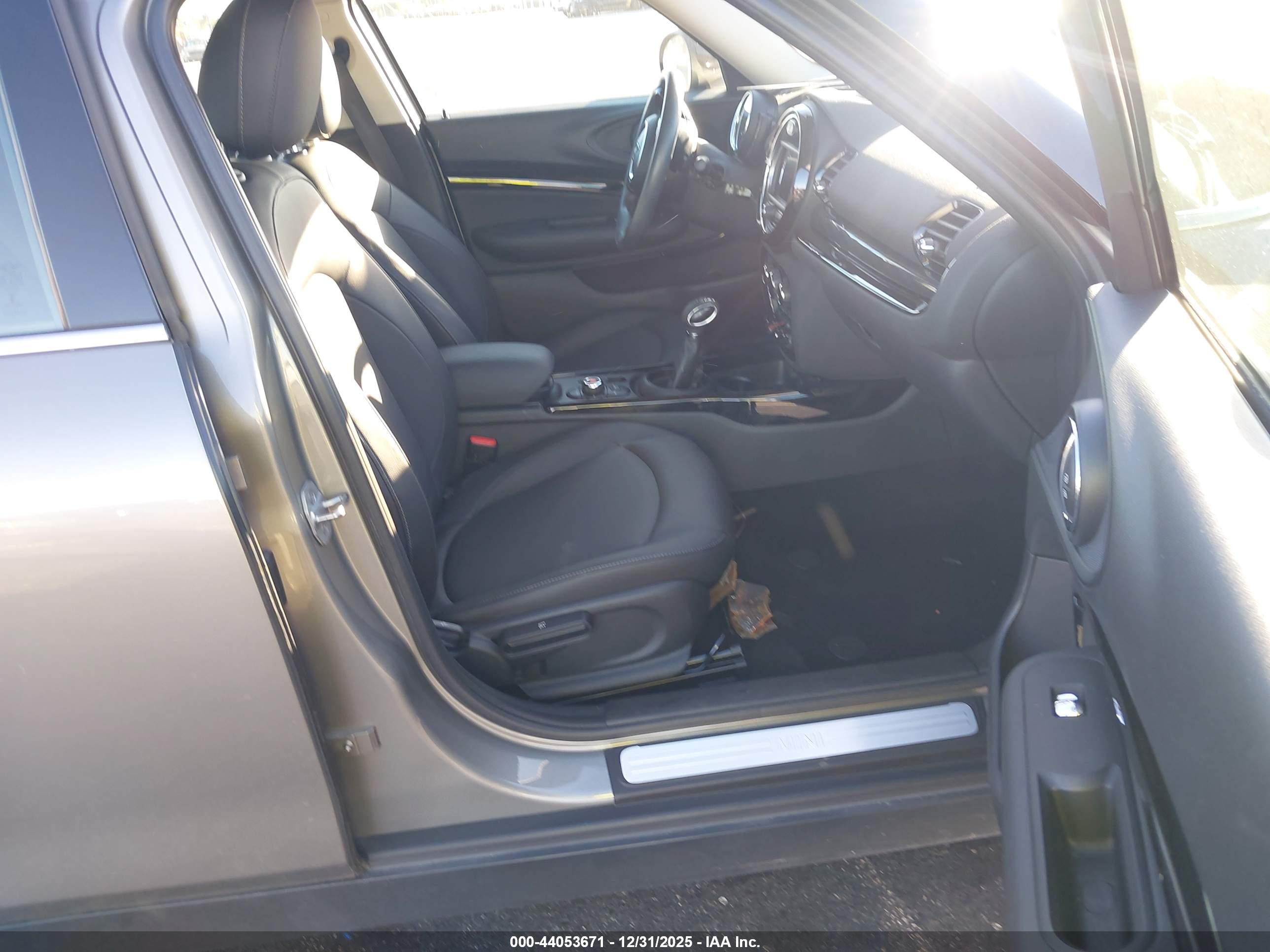 MINI CLUBMAN image 5