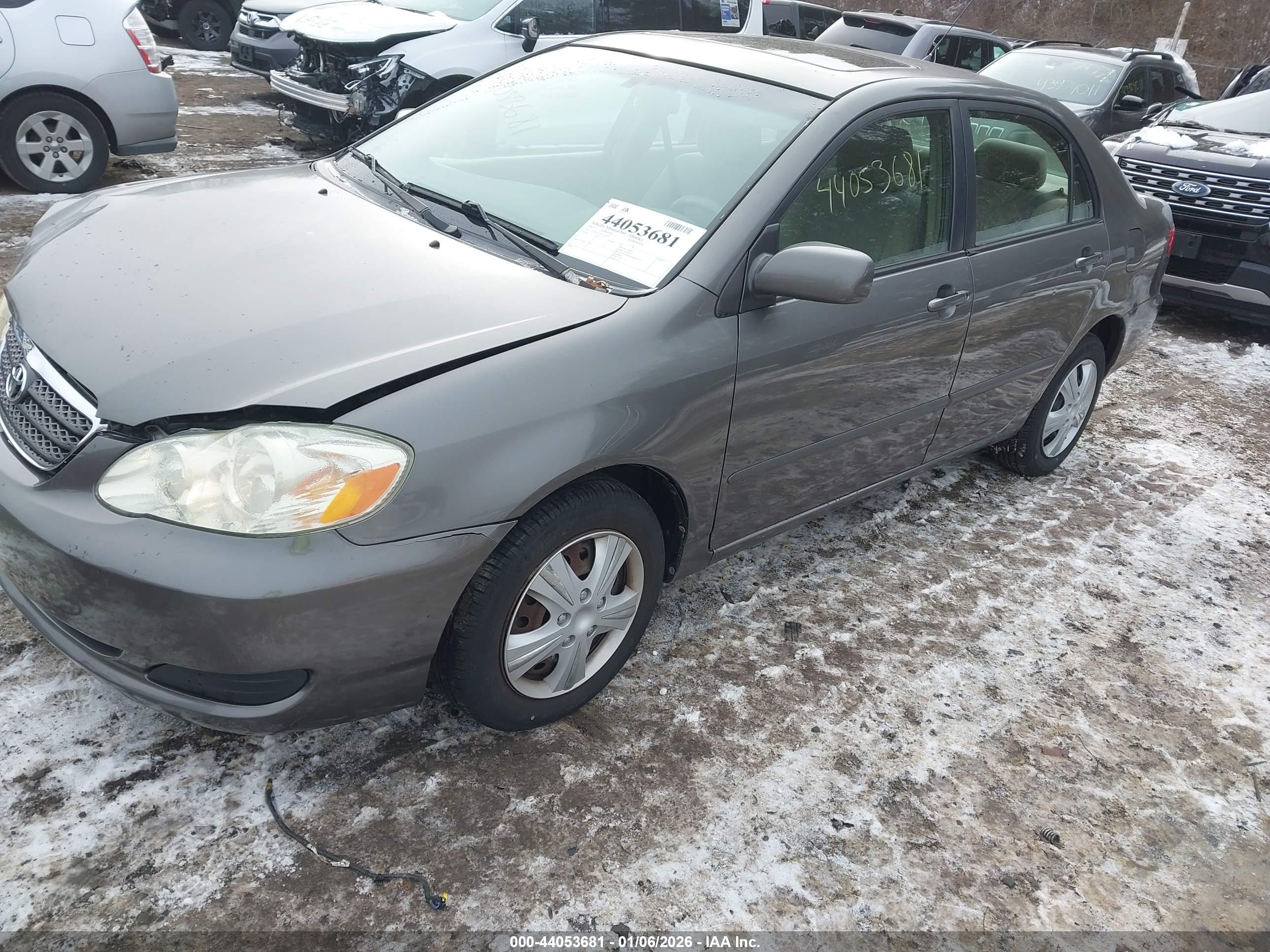 TOYOTA COROLLA image 2