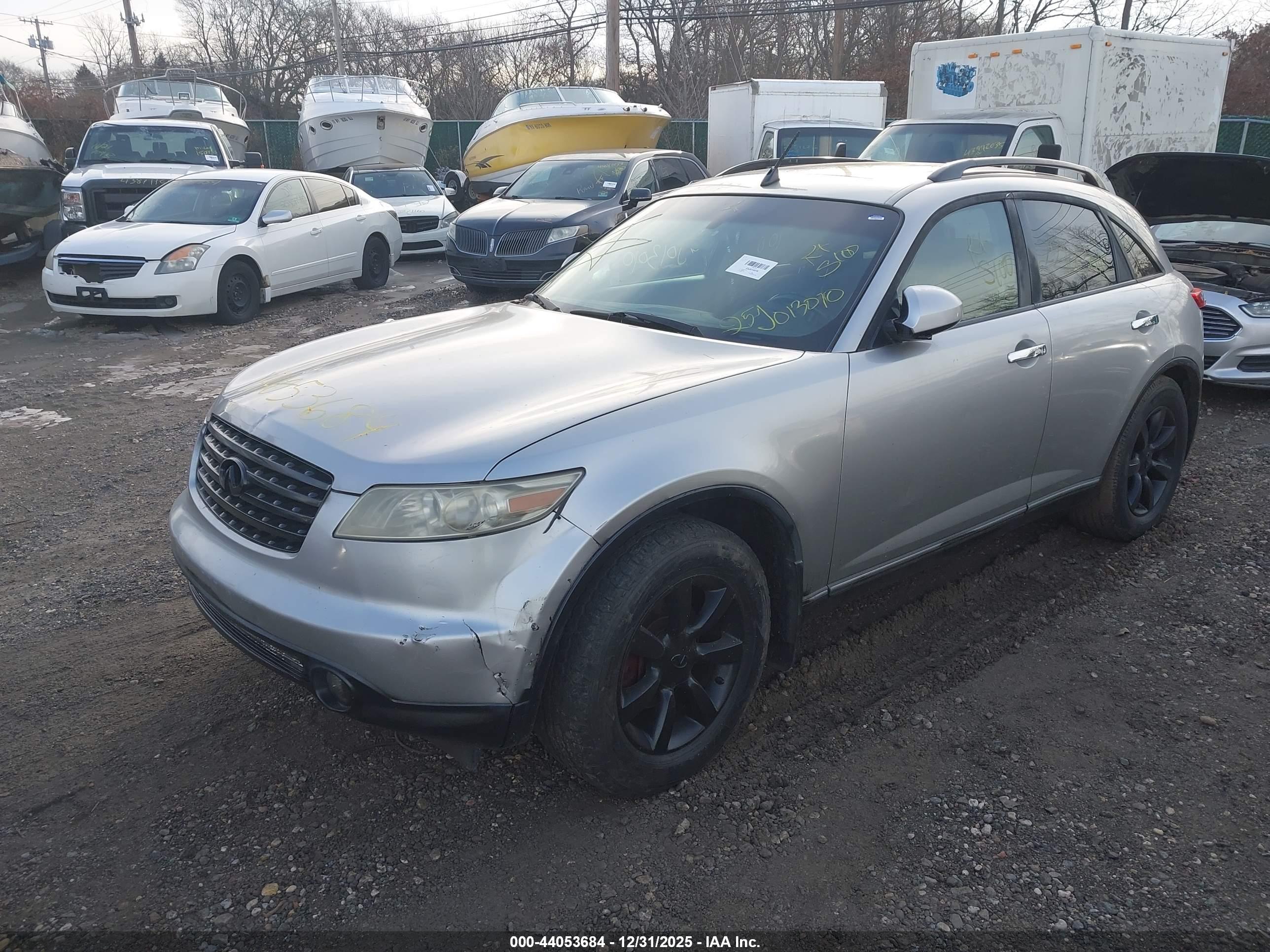 INFINITI FX35 image 2