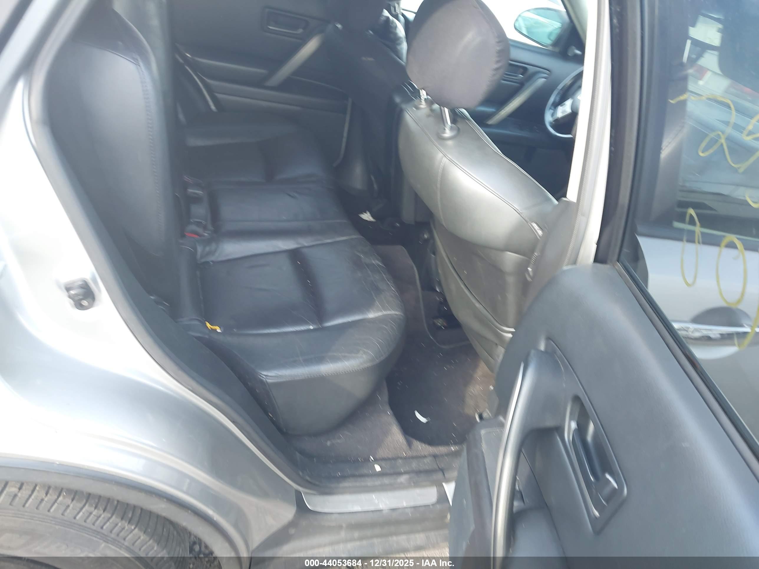 INFINITI FX35 image 8