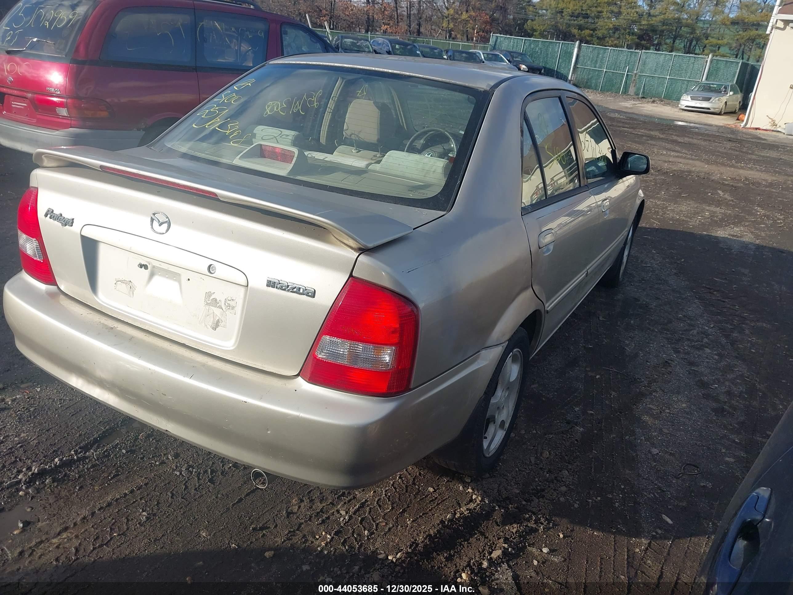 MAZDA PROTEGE image 4