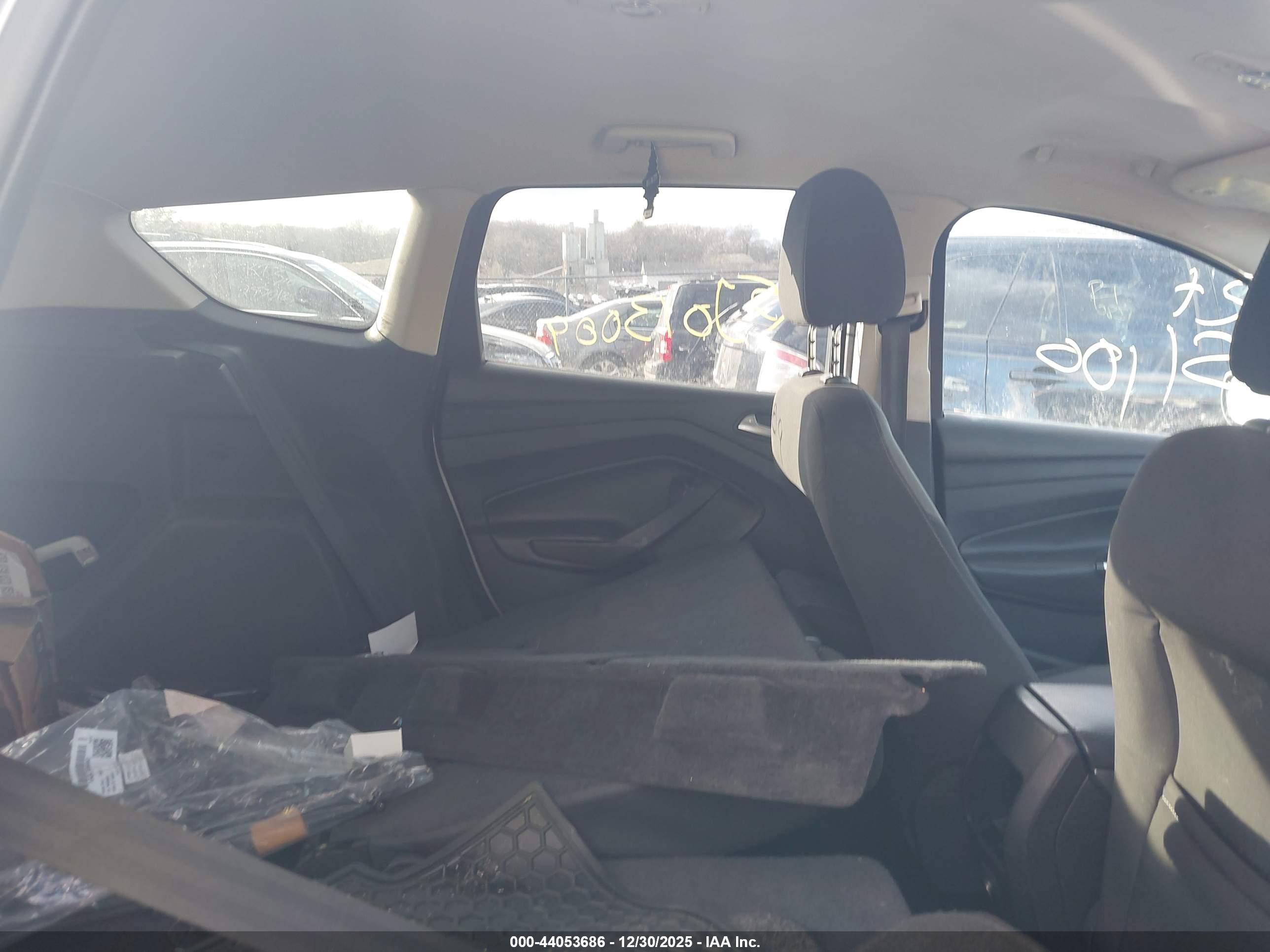 FORD ESCAPE image 8