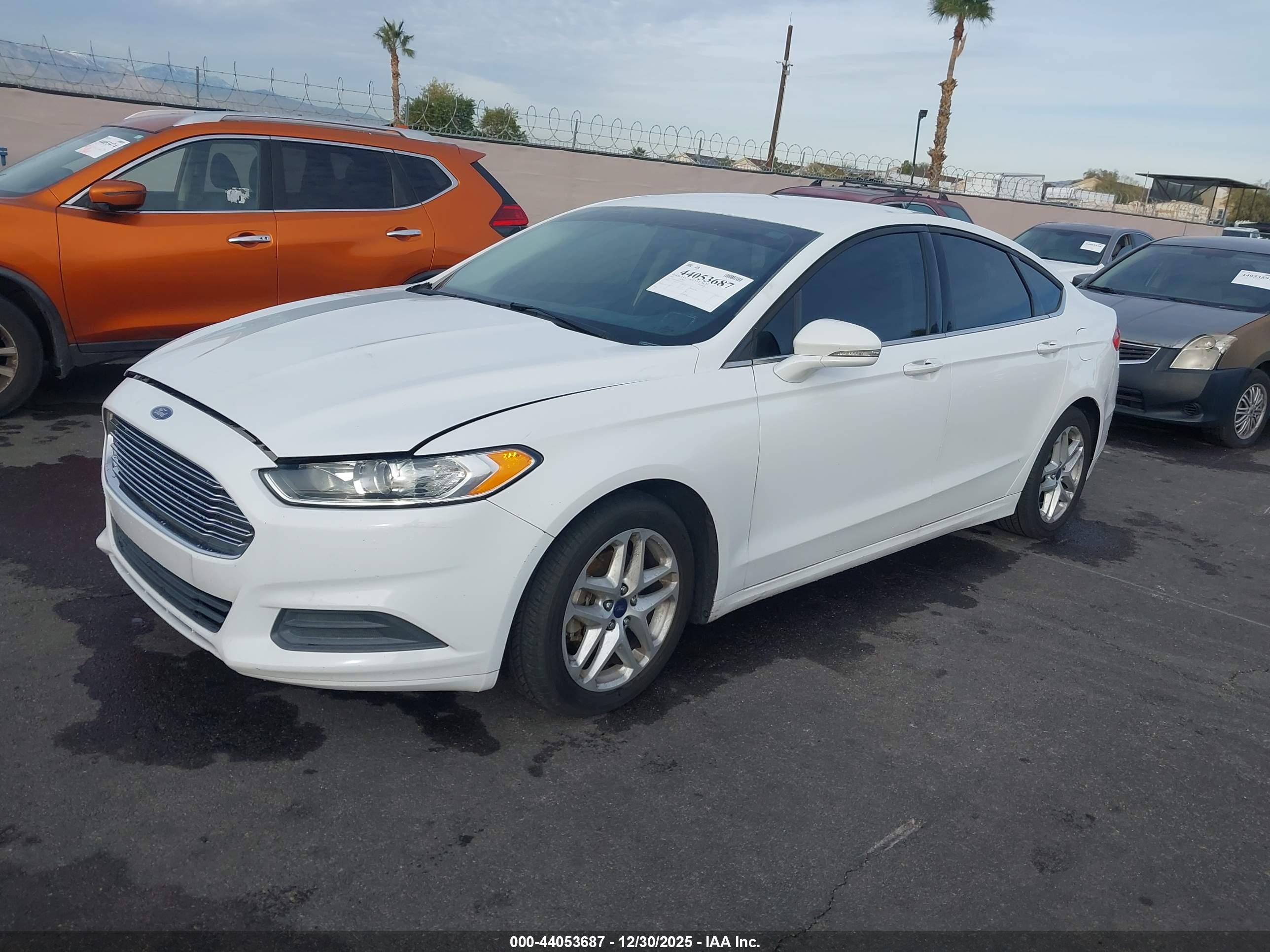 FORD FUSION image 2