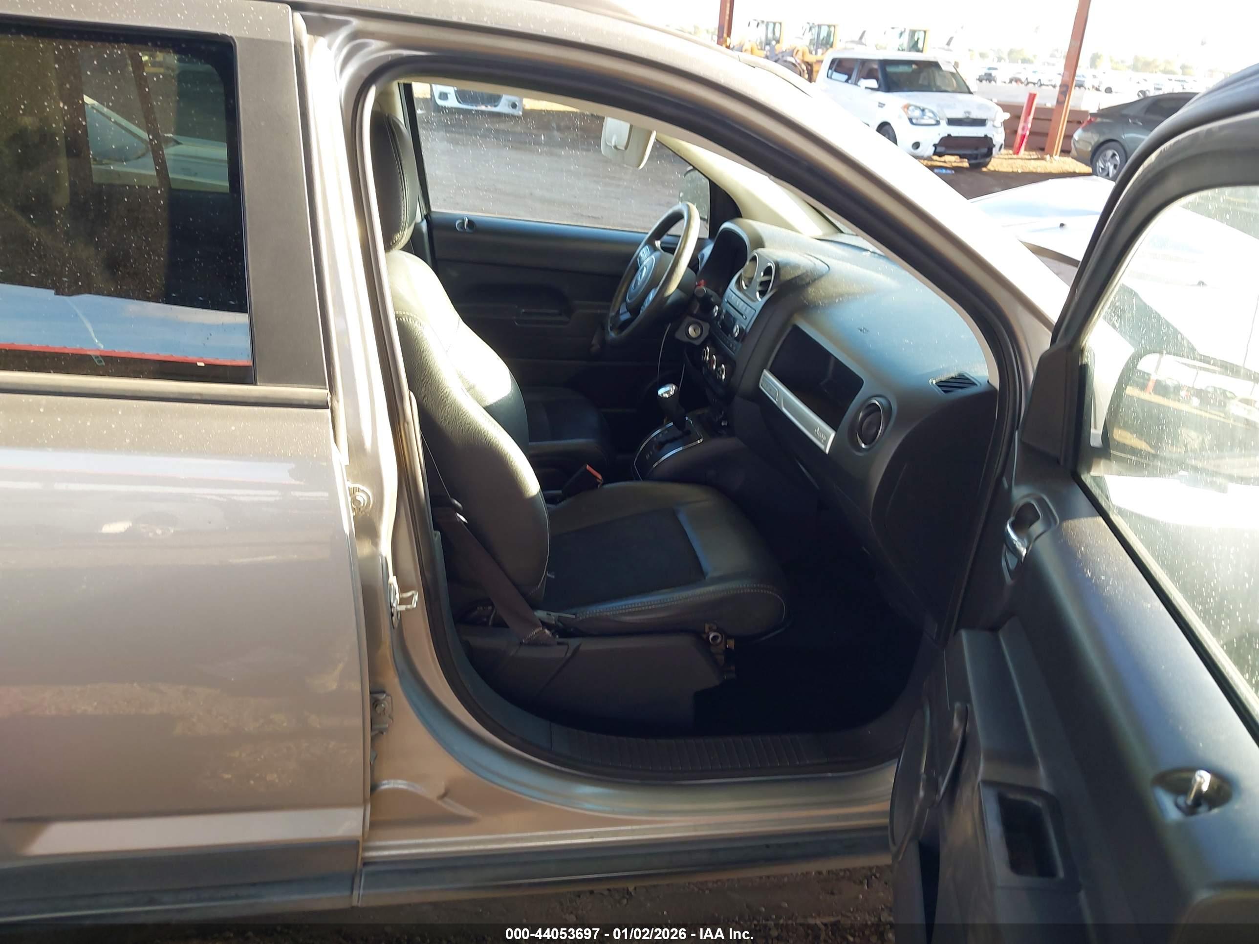 JEEP COMPASS image 5