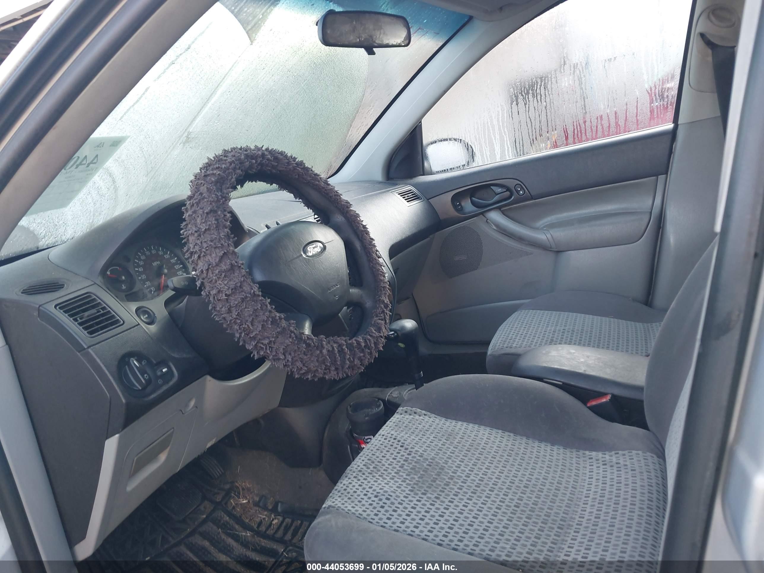 FORD FOCUS image 5