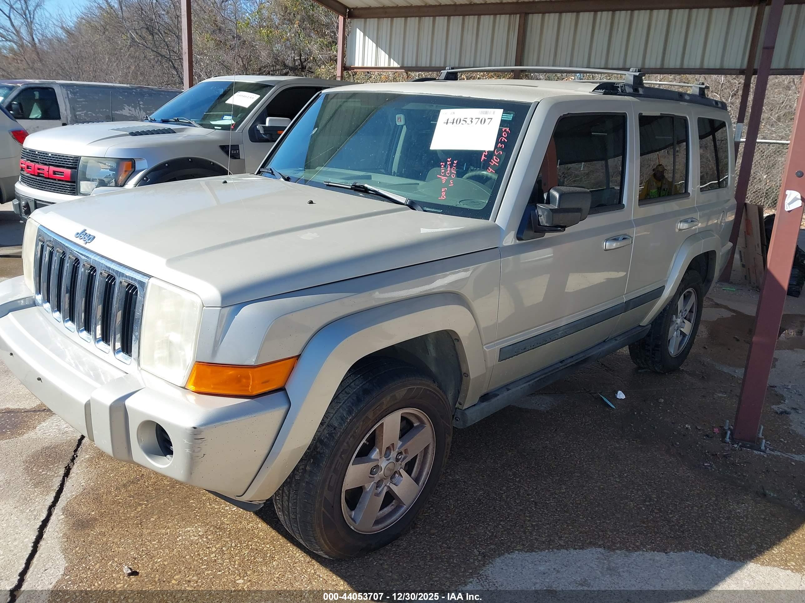 JEEP COMMANDER image 2