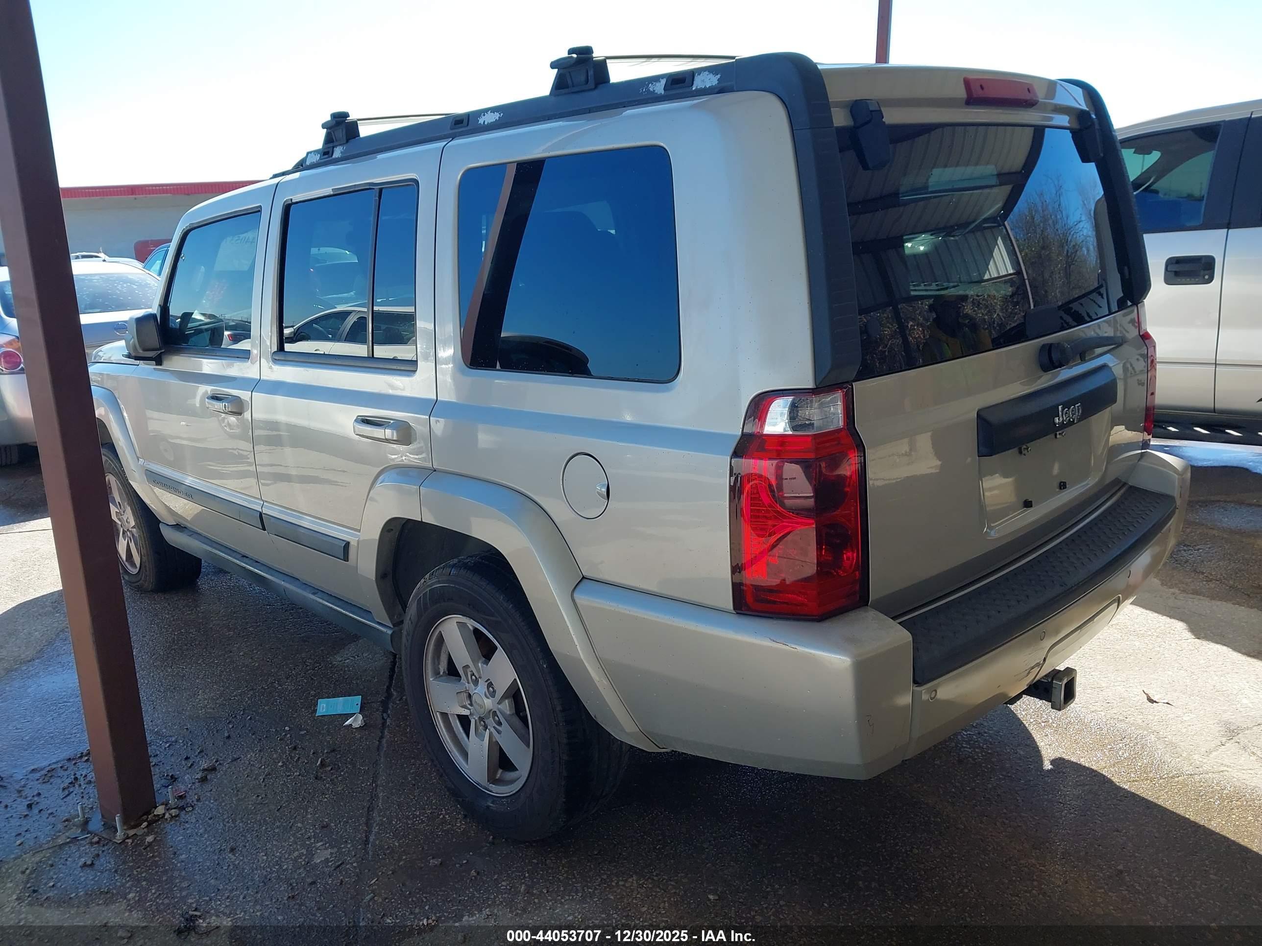 JEEP COMMANDER image 3