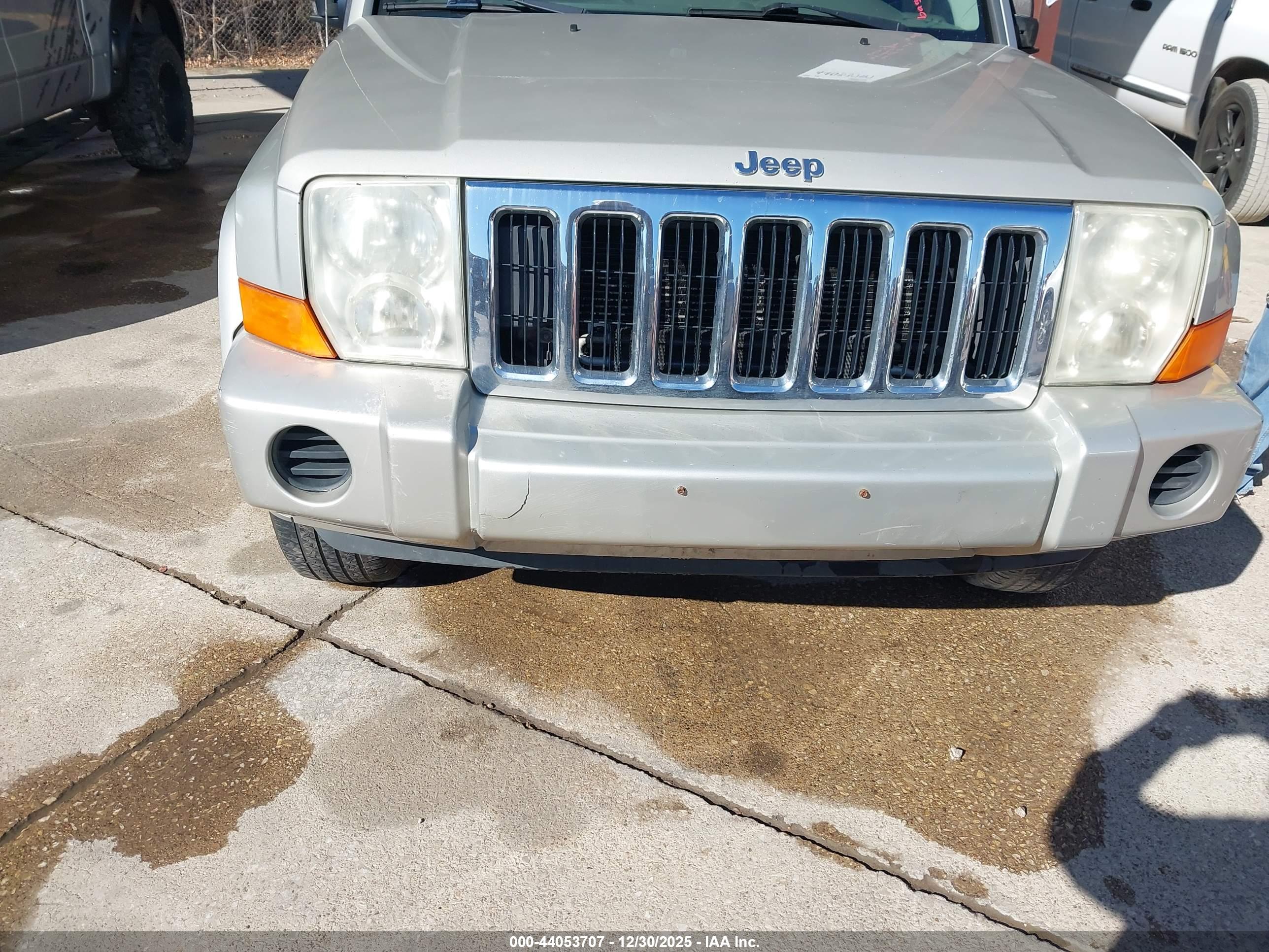 JEEP COMMANDER image 6