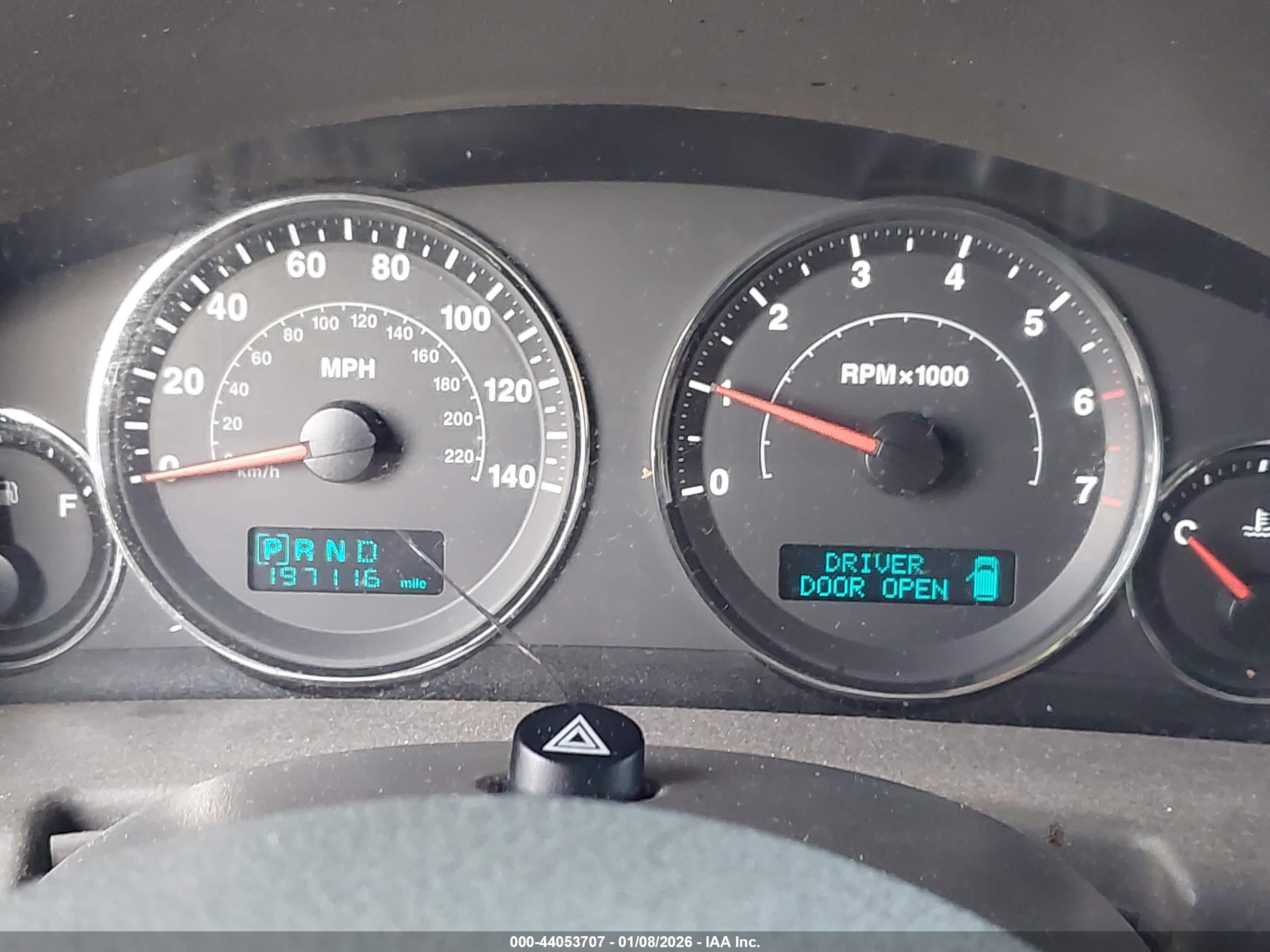 JEEP COMMANDER image 7