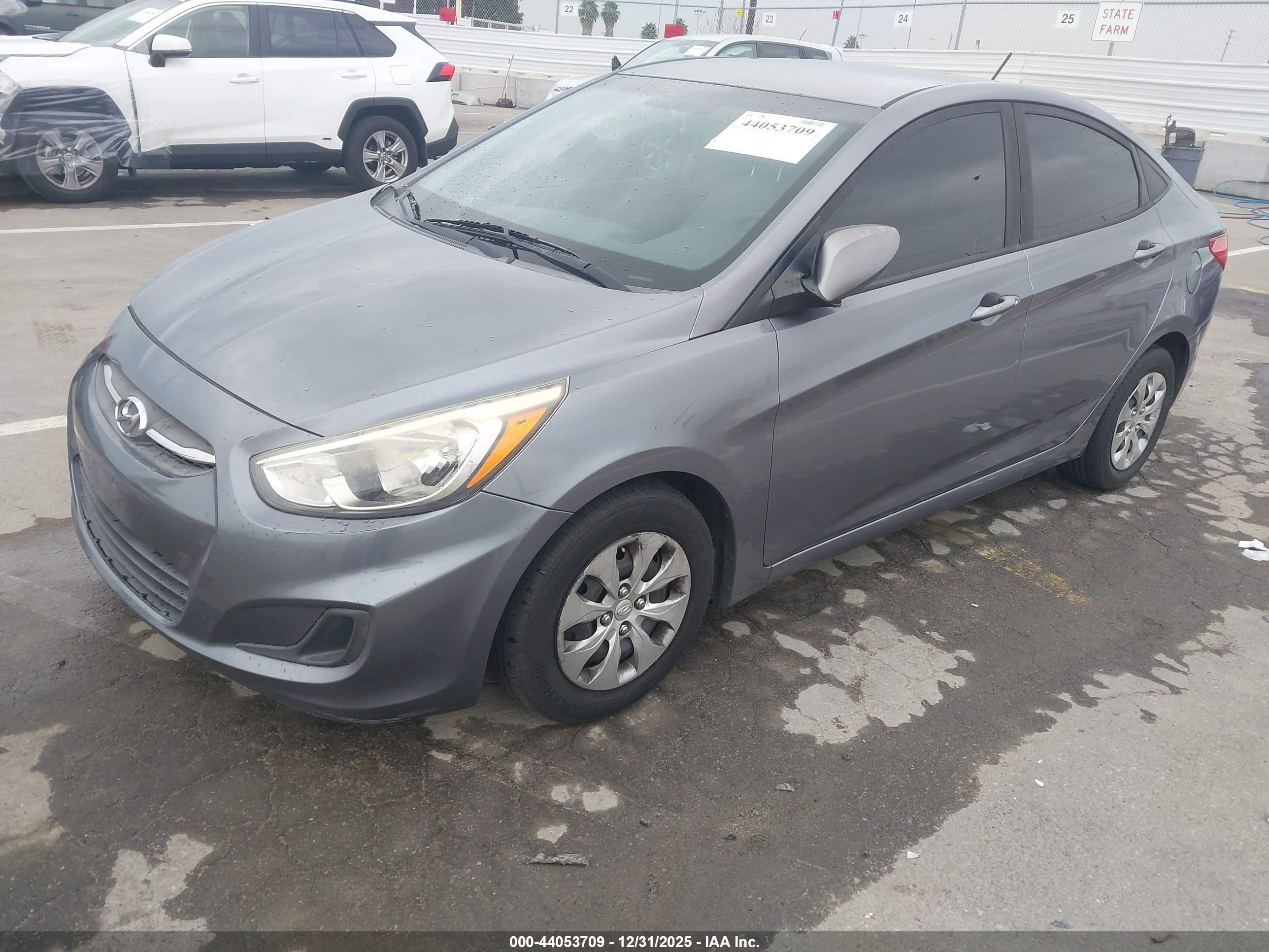 HYUNDAI ACCENT image 2