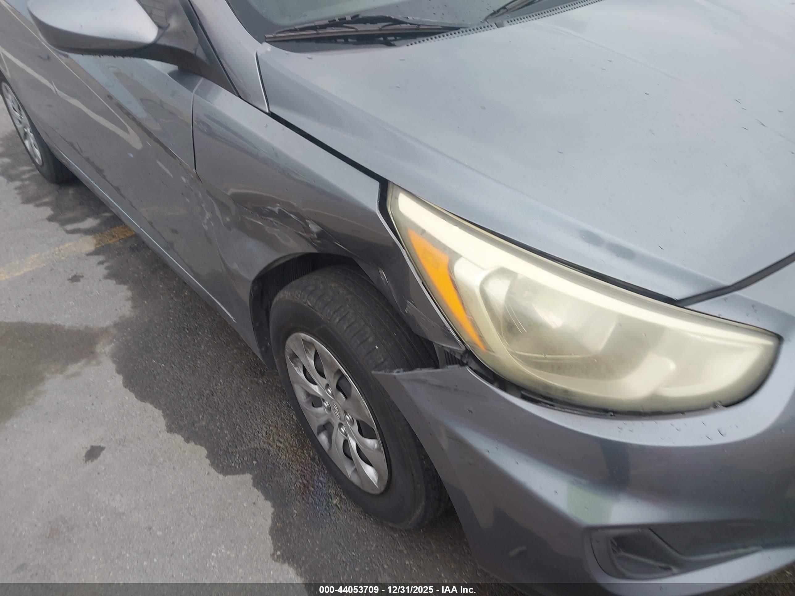 HYUNDAI ACCENT image 6