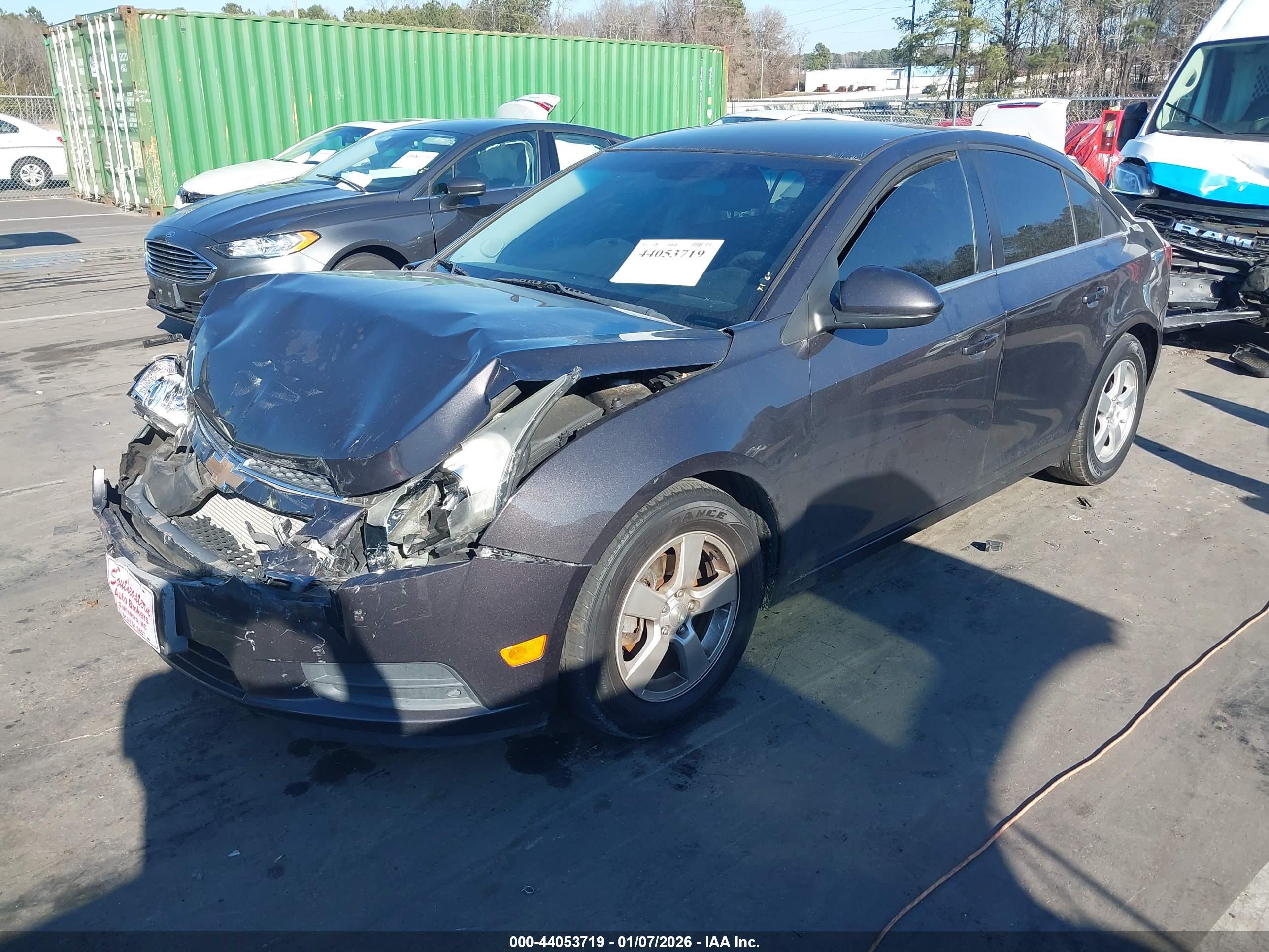 CHEVROLET CRUZE image 2