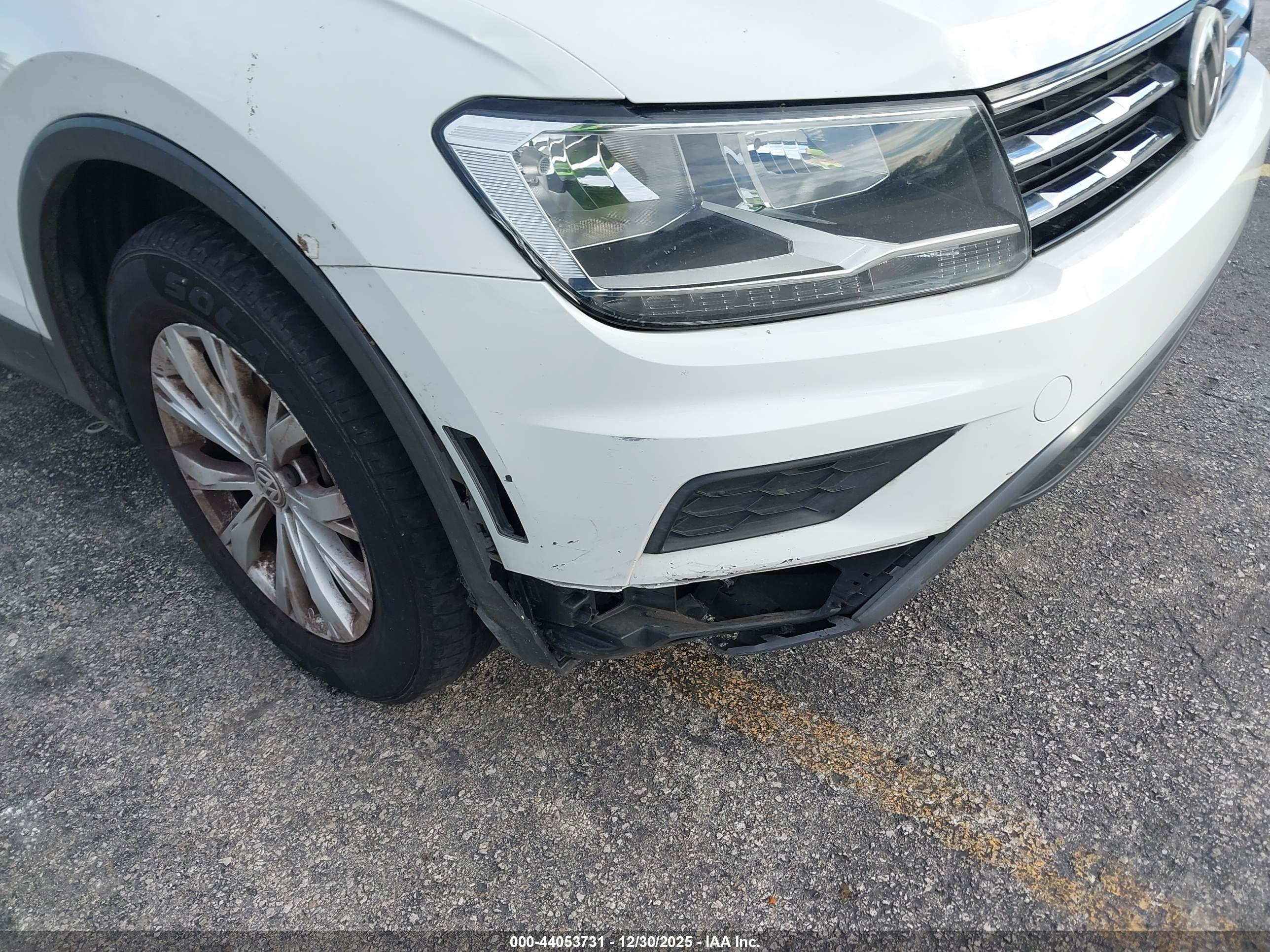 VOLKSWAGEN TIGUAN image 6