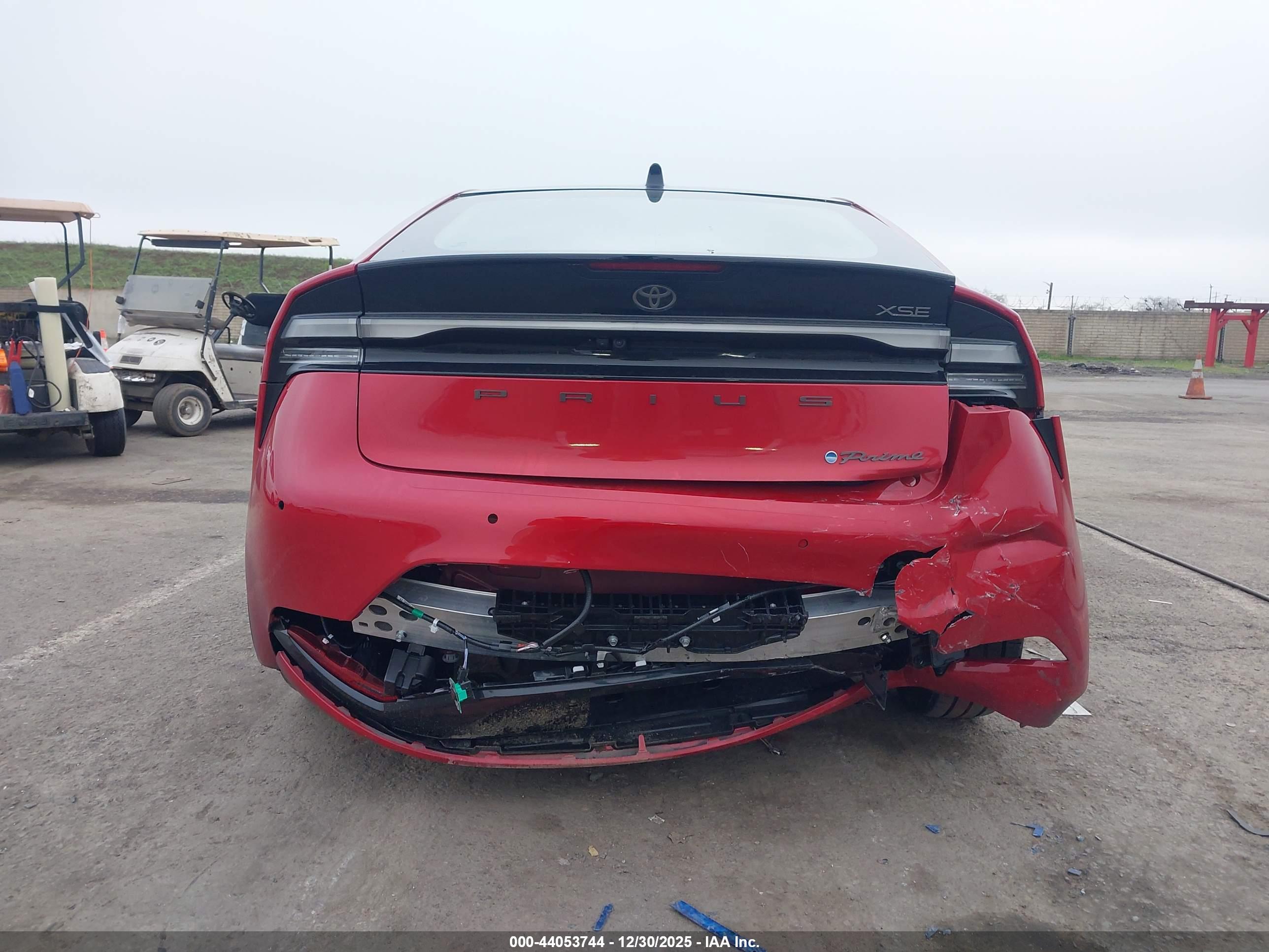 TOYOTA PRIUS image 6