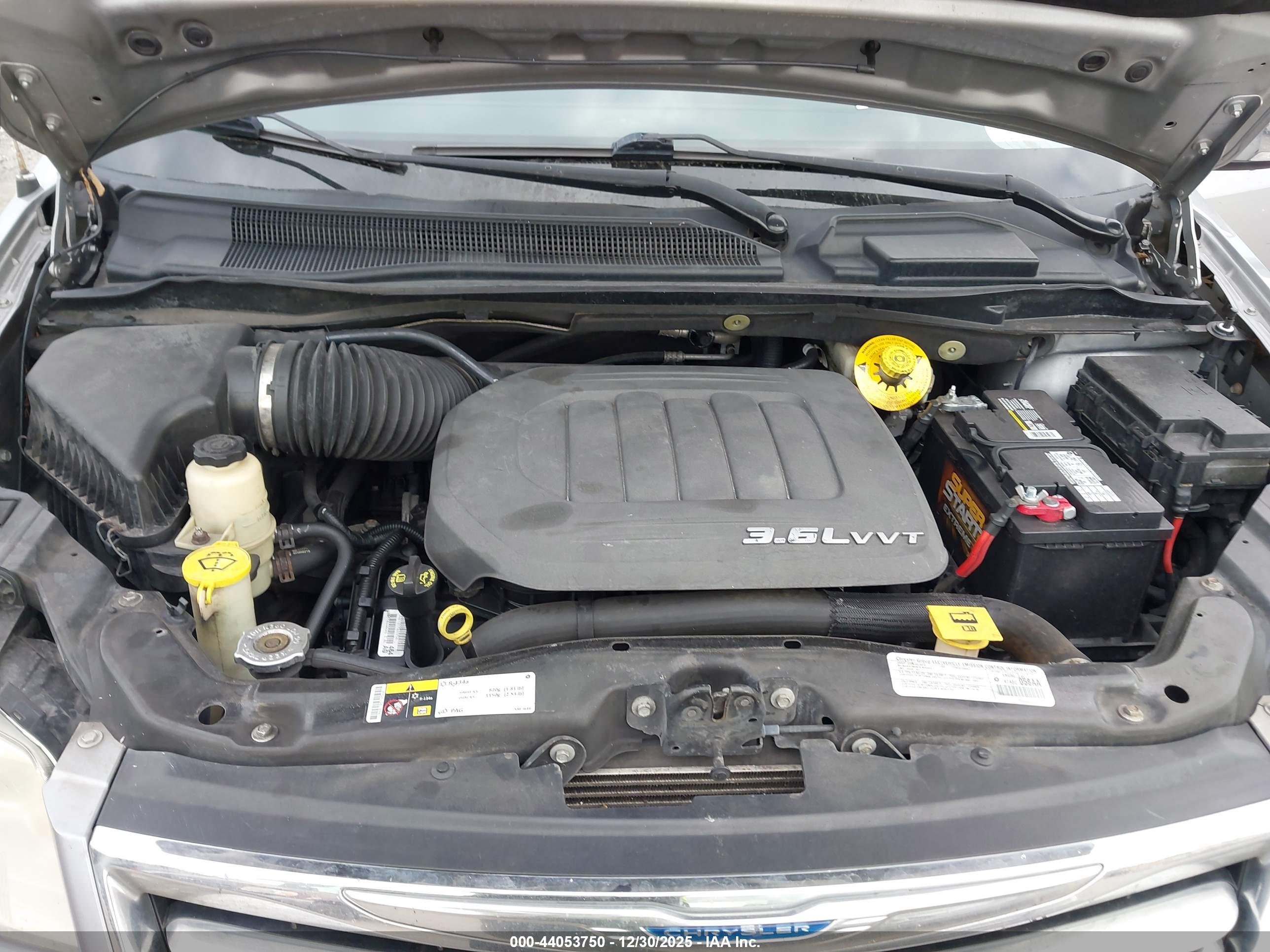CHRYSLER TOWN image 10