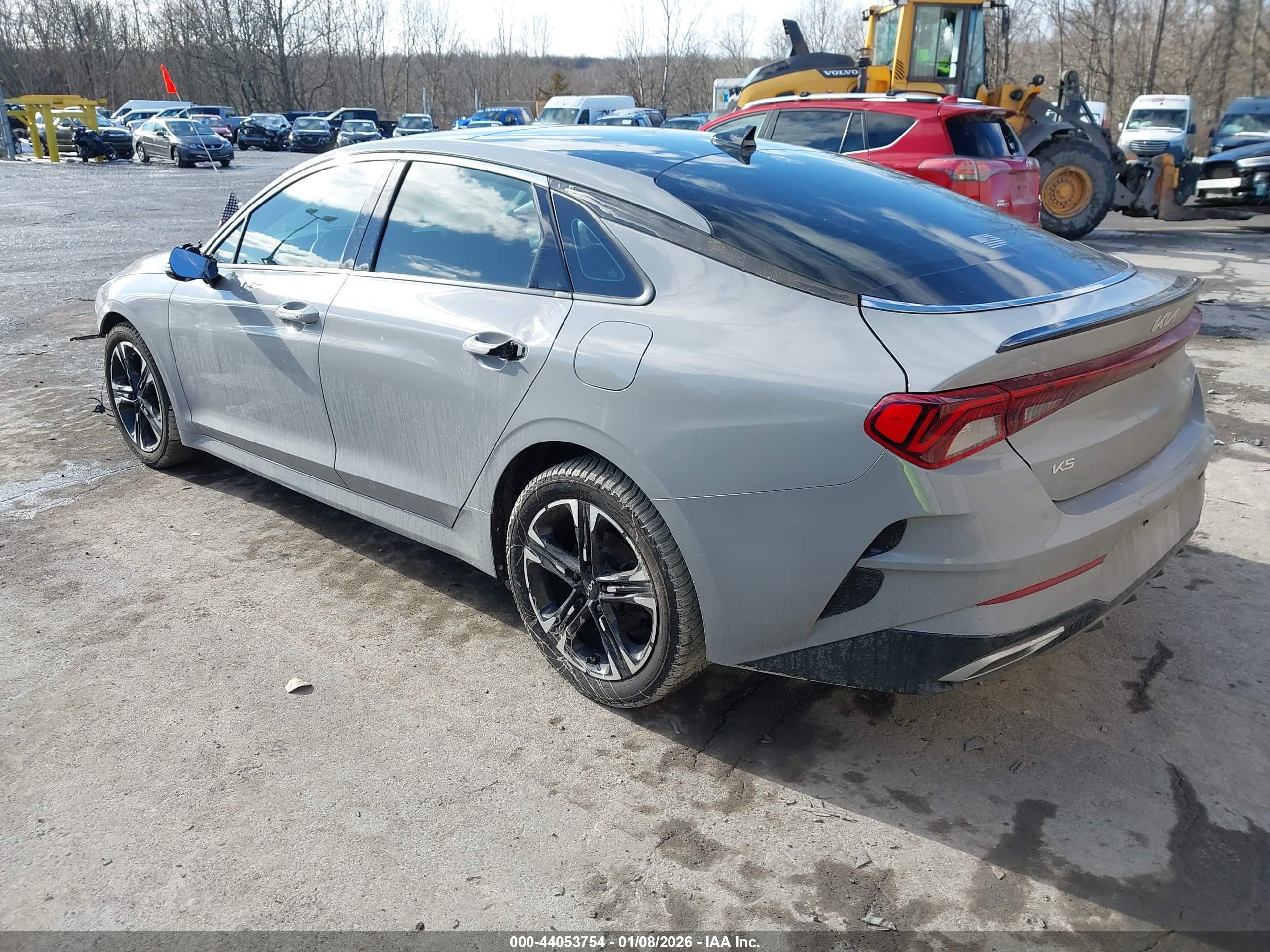 KIA K5 image 3