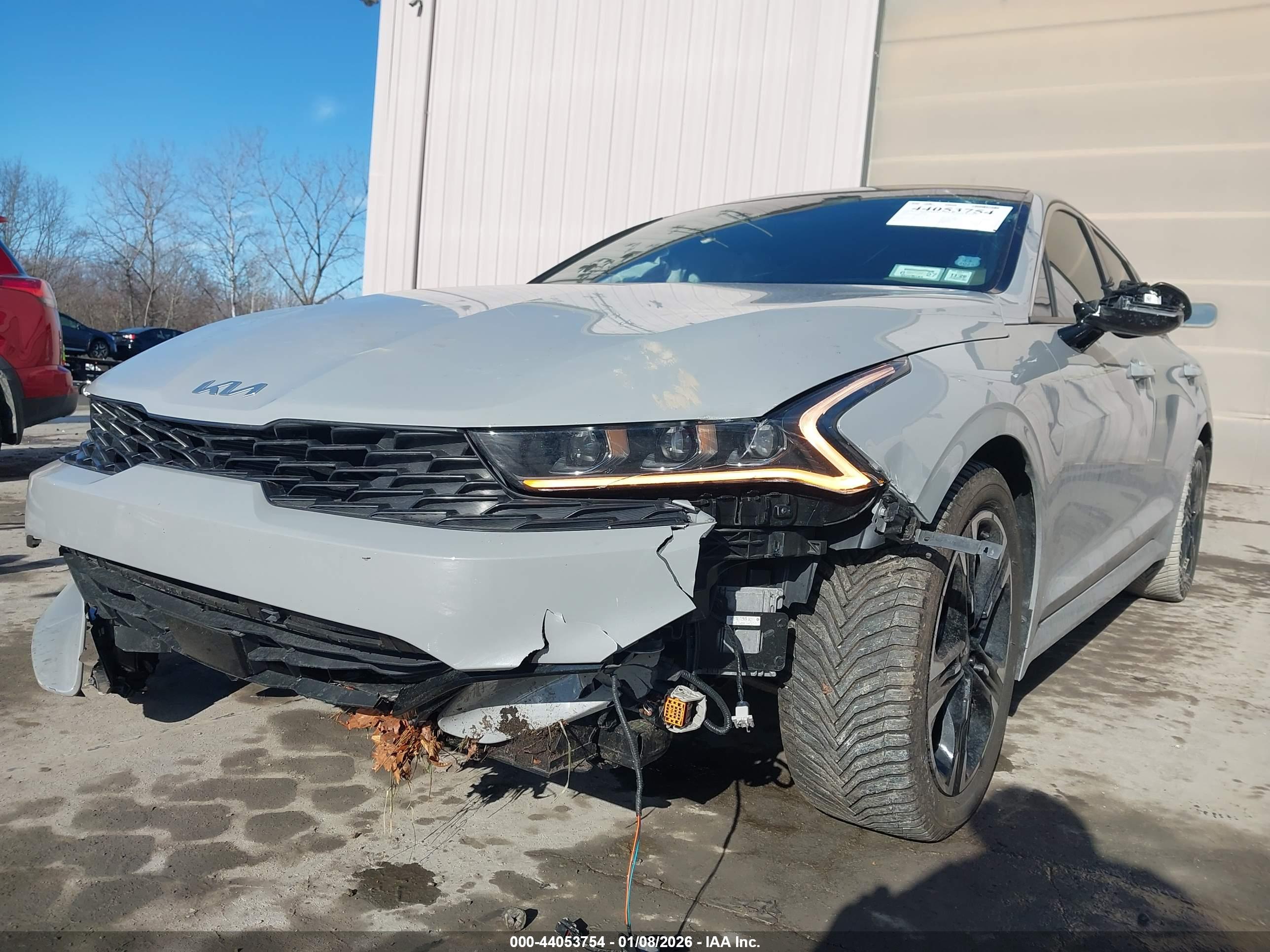 KIA K5 image 6