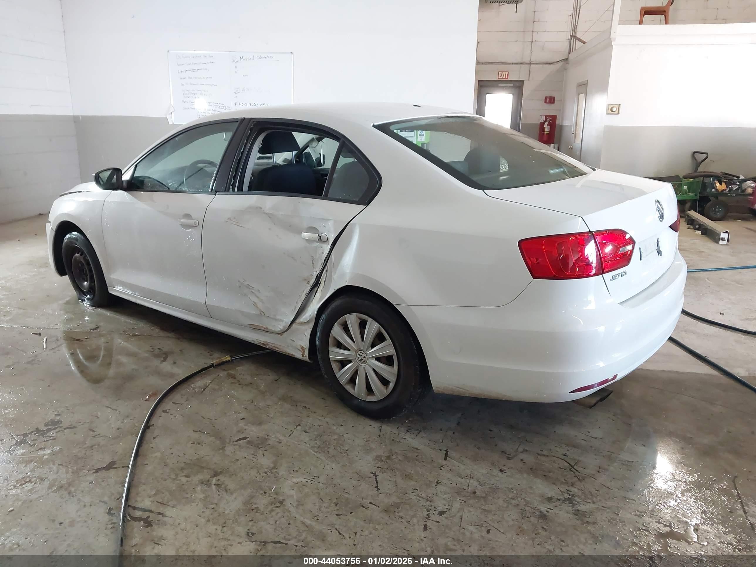 VOLKSWAGEN JETTA image 3